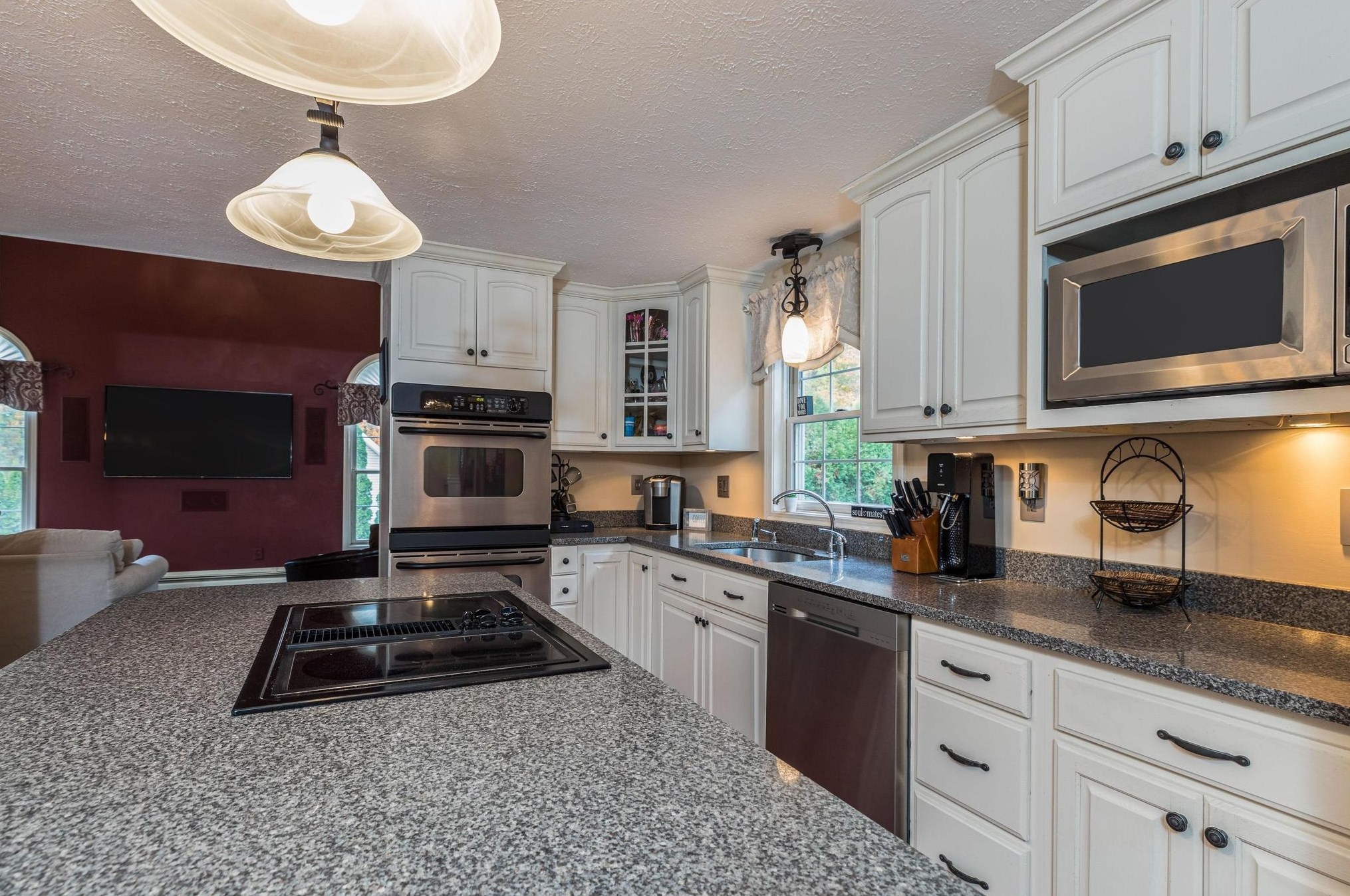 34 Windover Ln, Merrimack NH 03054-2663 exterior