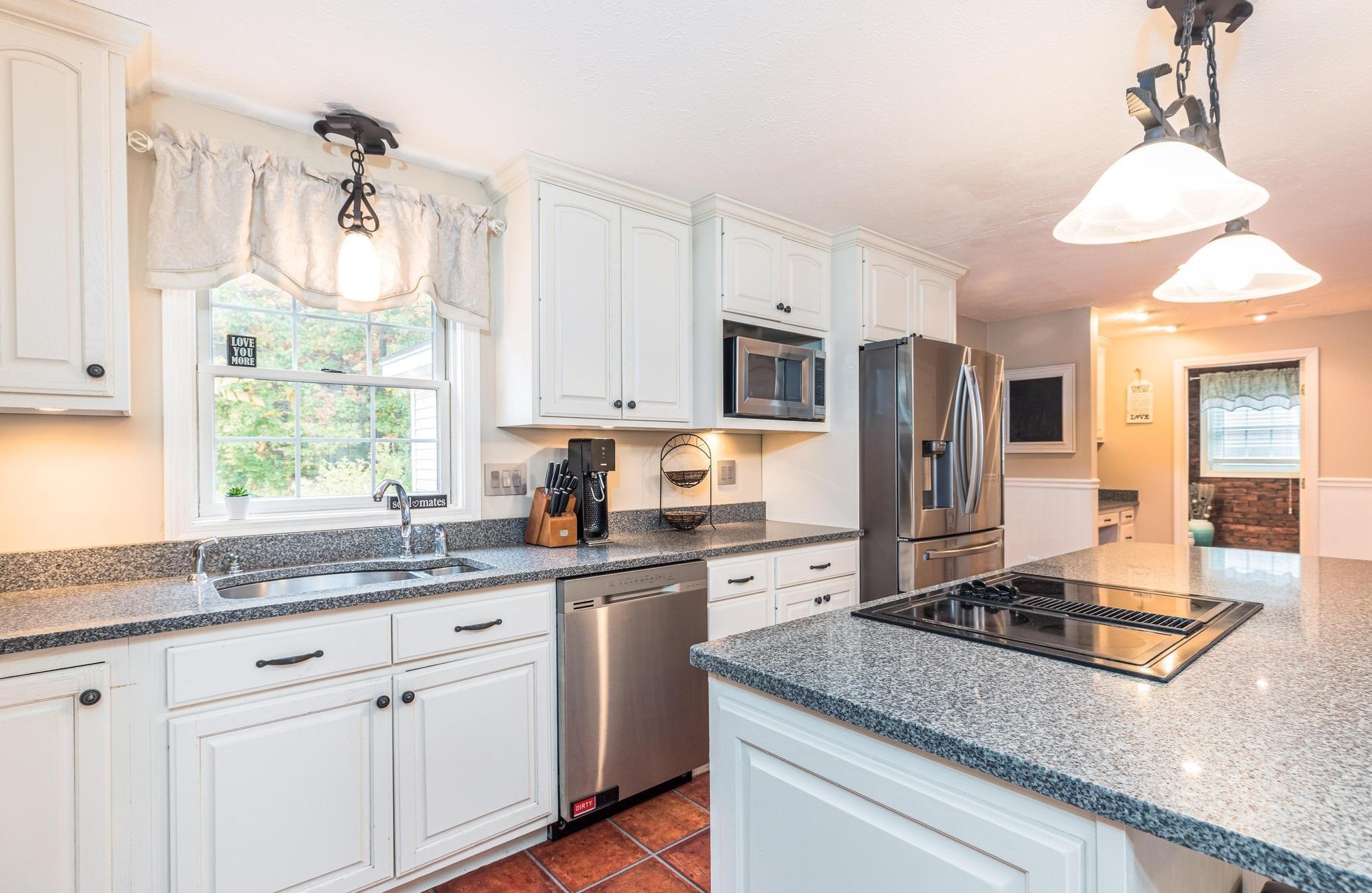 34 Windover Ln, Merrimack NH 03054-2663 exterior