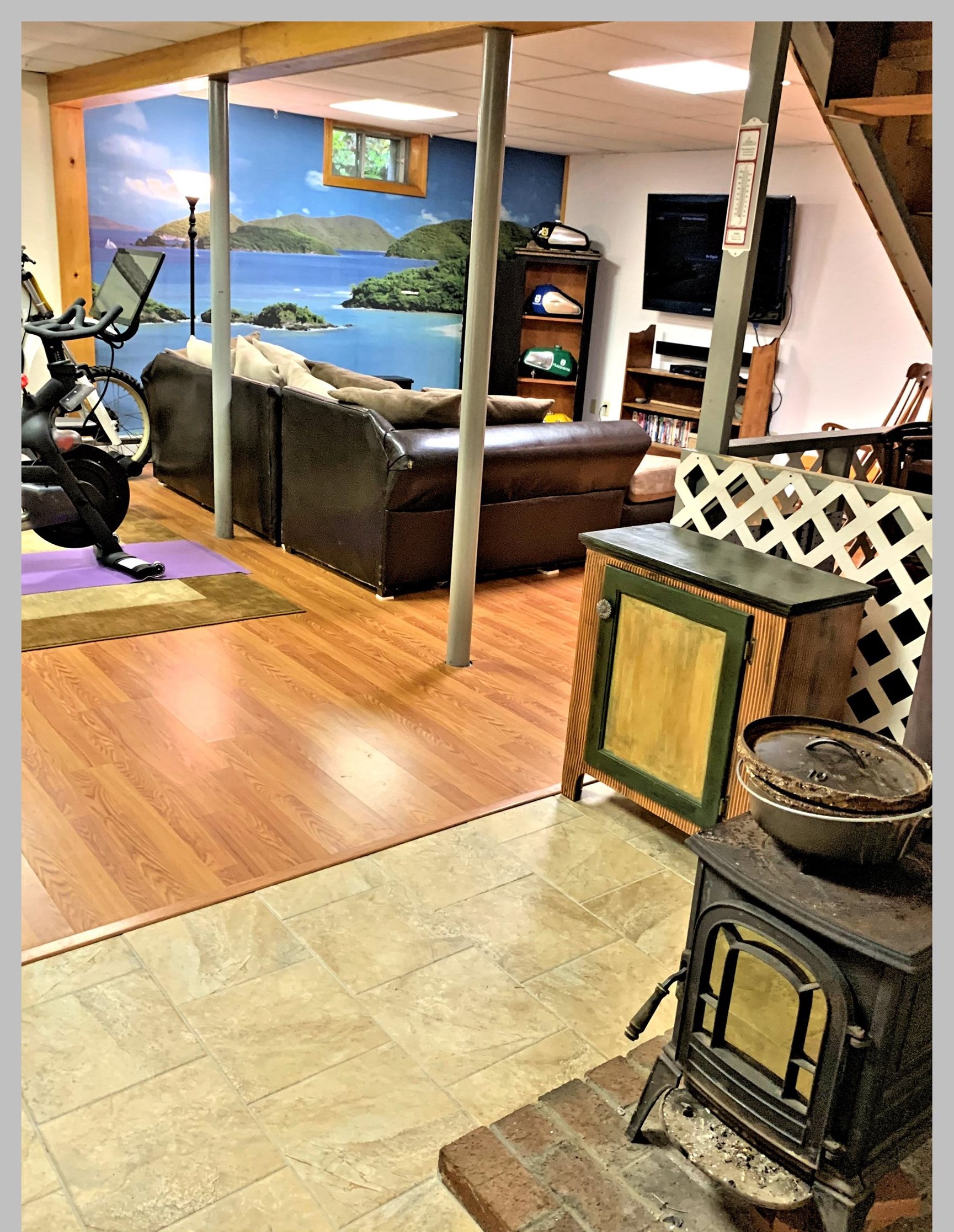 4 Chaddarin Ln, Bridgewater NH 03264-4409 exterior