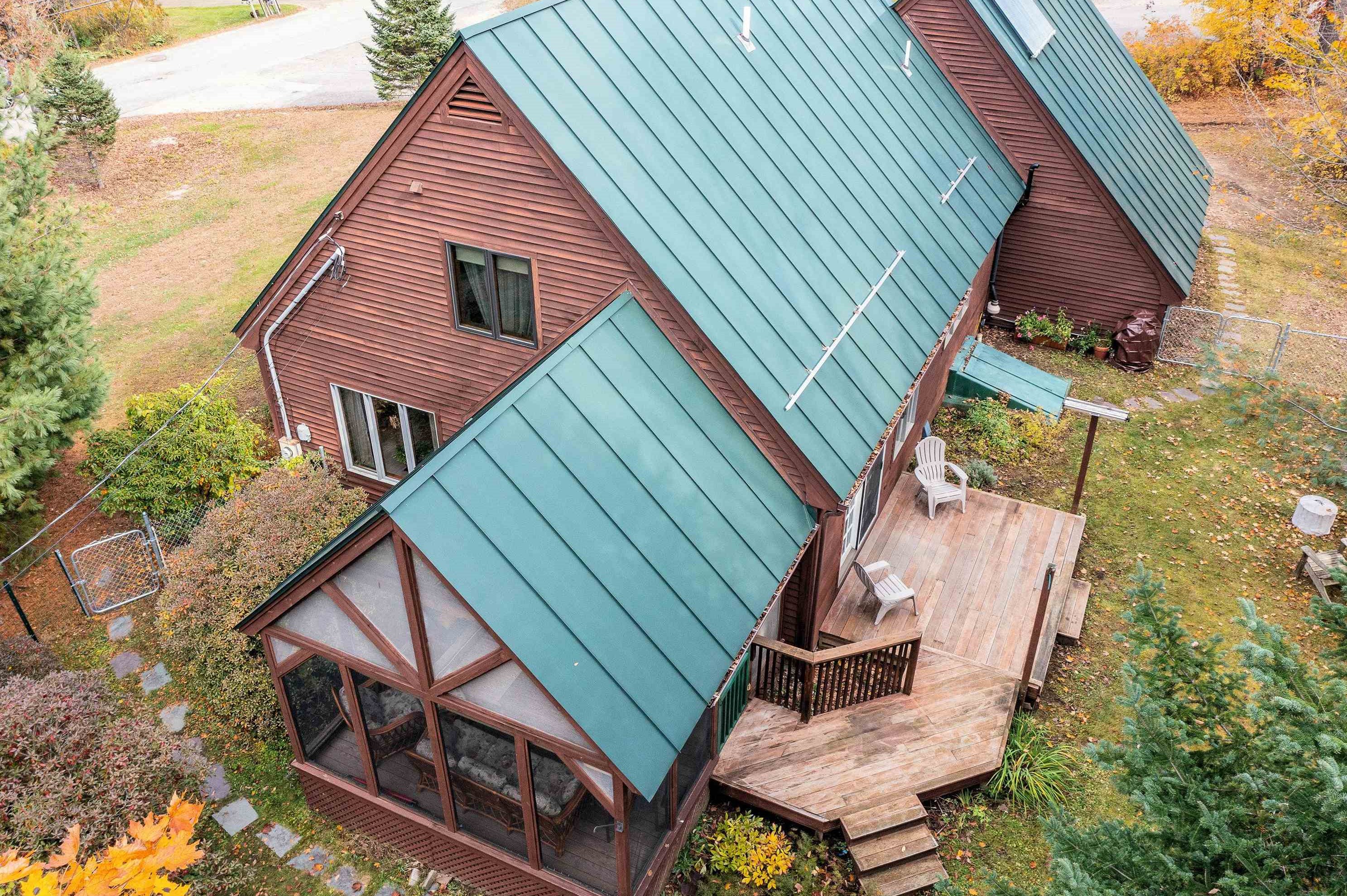 4 Chaddarin Ln, Bridgewater NH  03264-4400 exterior