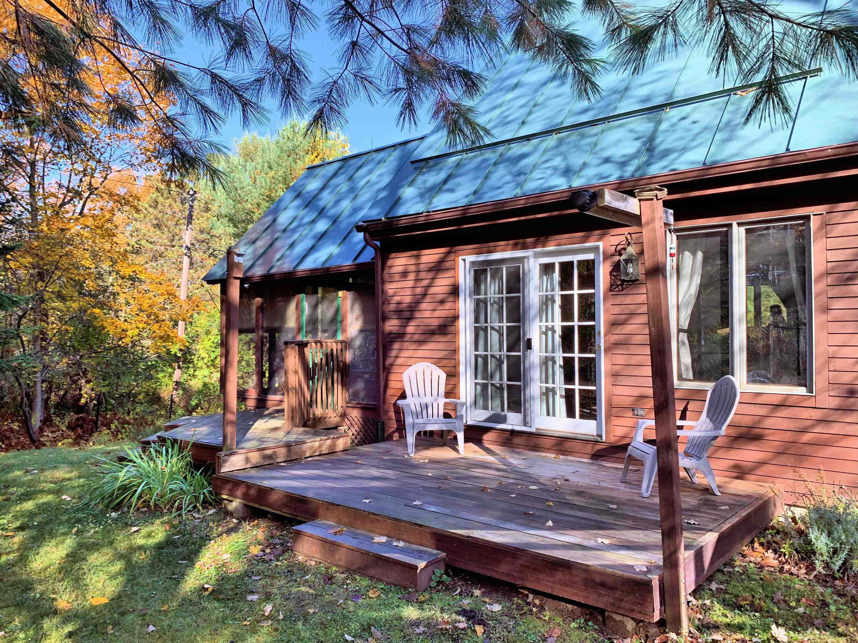 4 Chaddarin Ln, Bridgewater NH 03264-4409 exterior