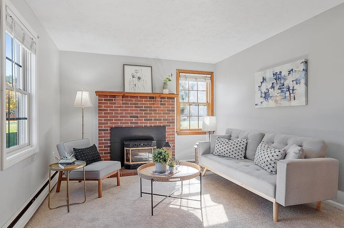 7 Winding Brk Ln, Merrimack NH 03054-2822 exterior