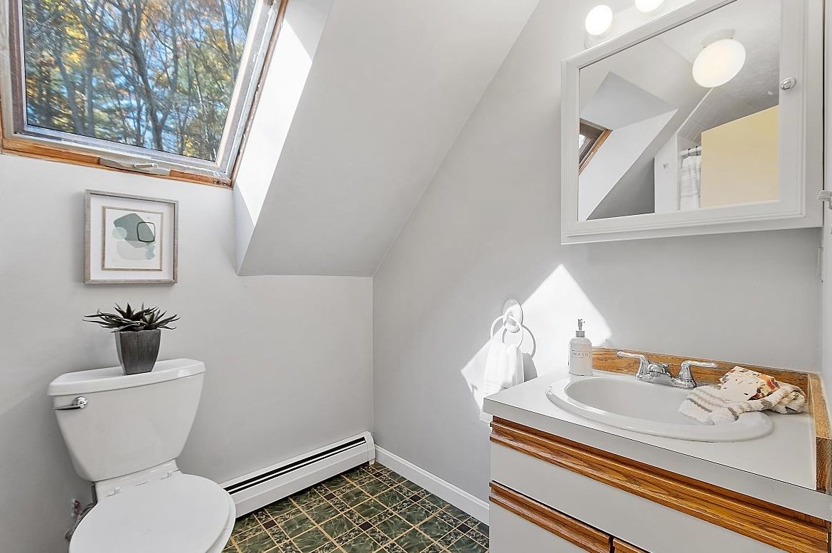 7 Winding Brk Ln, Merrimack NH 03054-2822 exterior