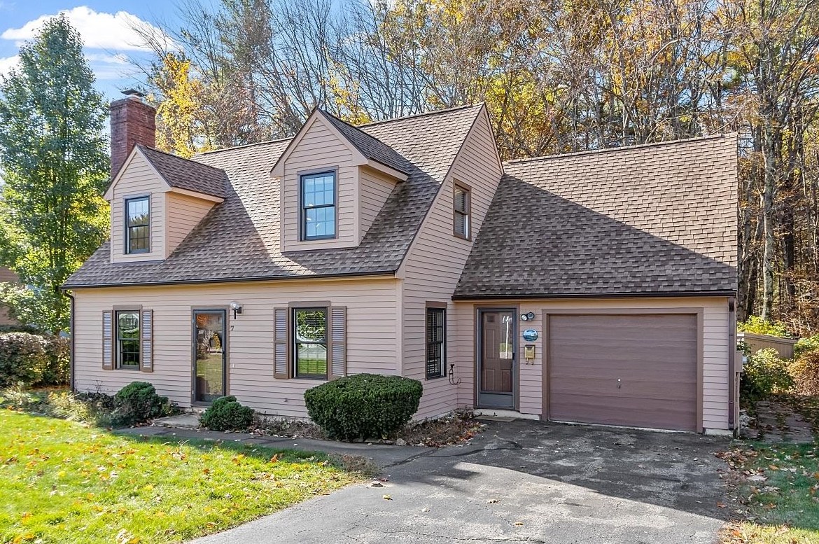 7 Winding Brk Ln, Merrimack NH 03054-2822 exterior