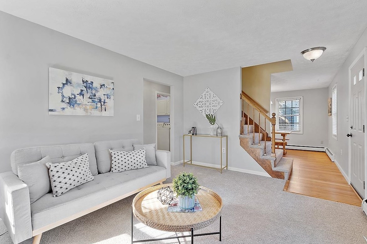 7 Winding Brk Ln, Merrimack NH 03054-2822 exterior