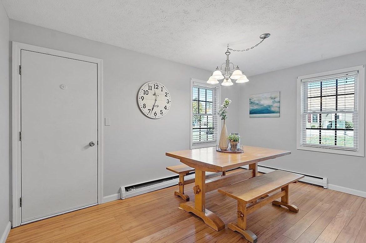 7 Winding Brk Ln, Merrimack NH 03054-2822 exterior