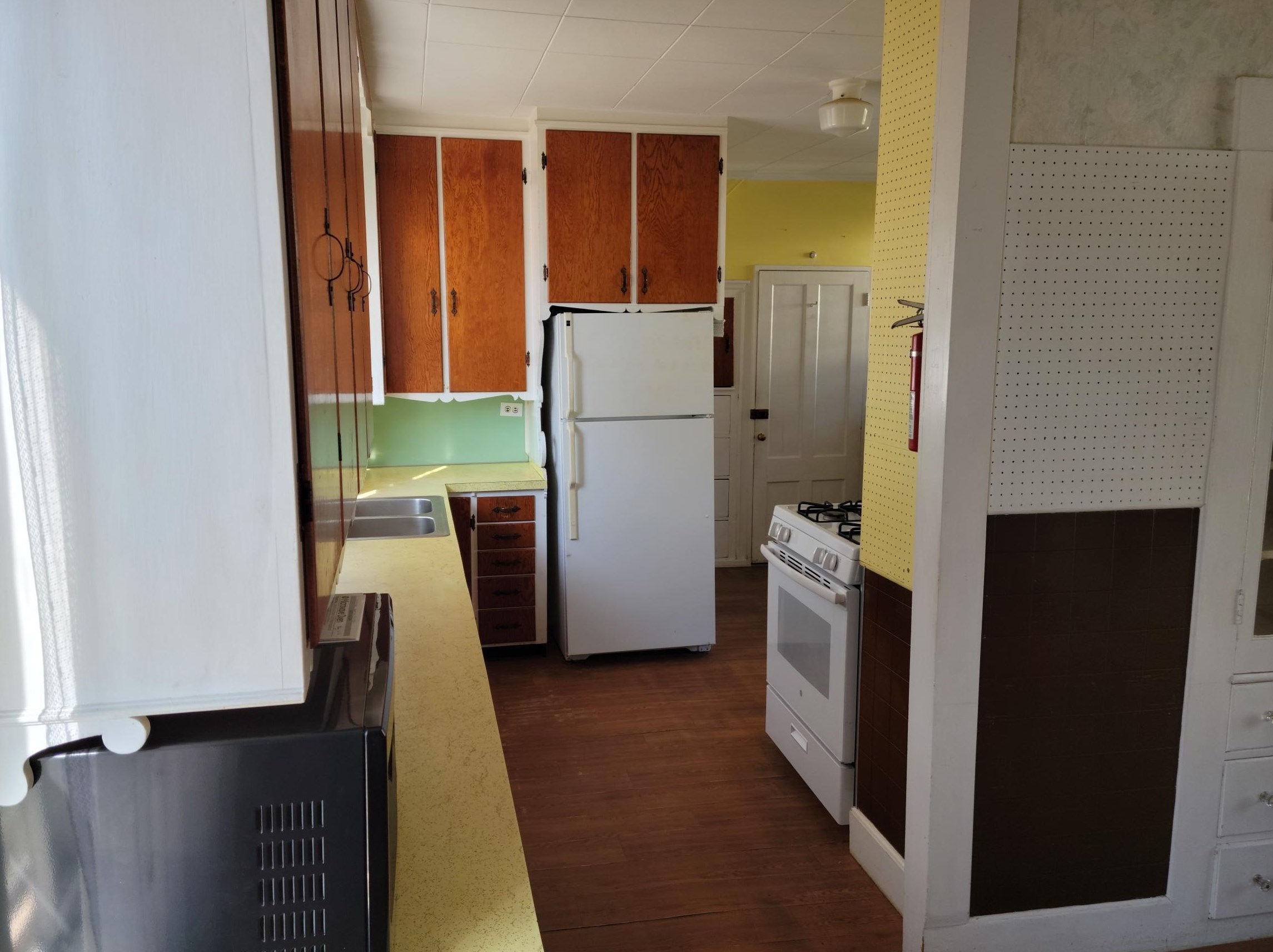 44 Mechanic St, Lebanon NH 03766-1511 exterior