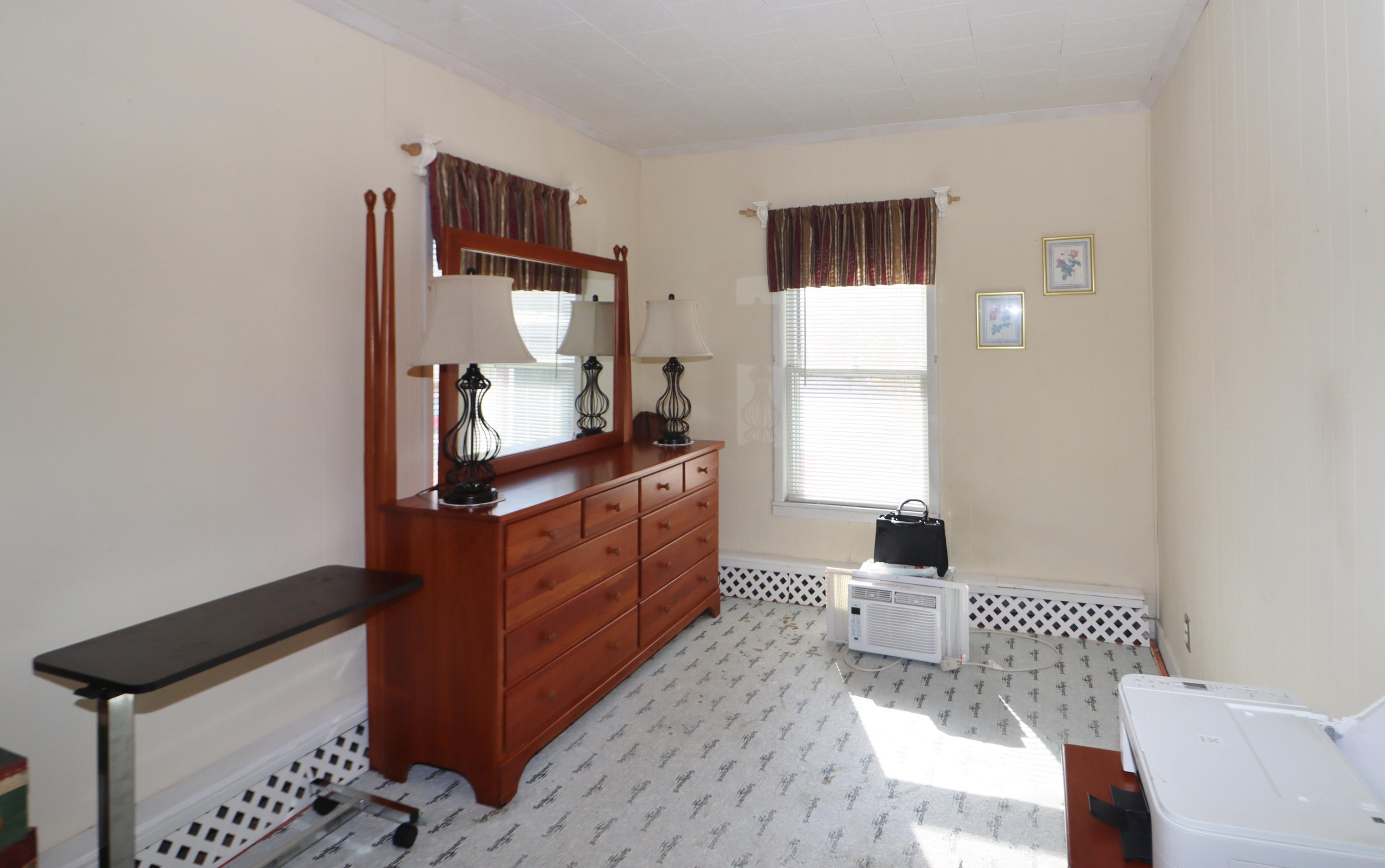 396 Hillside Ave, Berlin NH  03570-2120 exterior