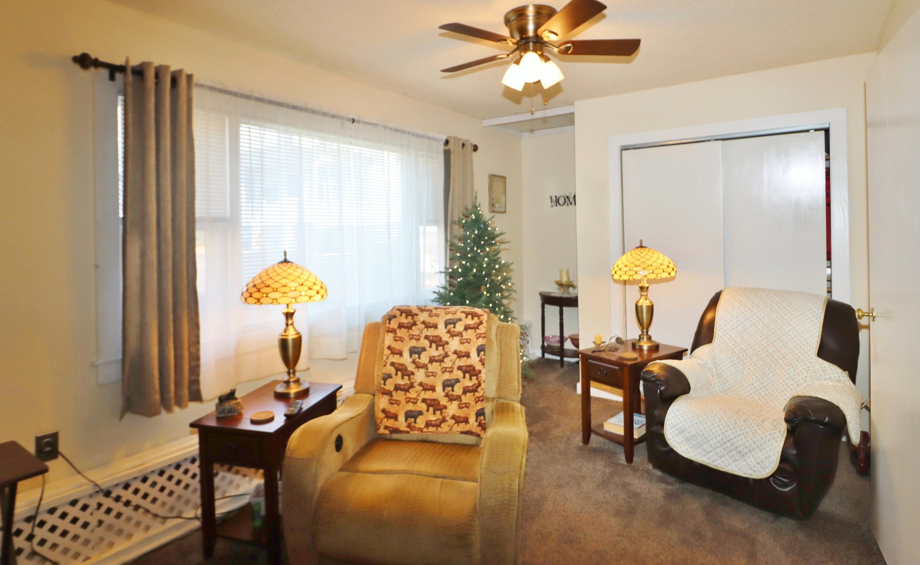 396 Hillside Ave, Berlin NH  03570-2120 exterior