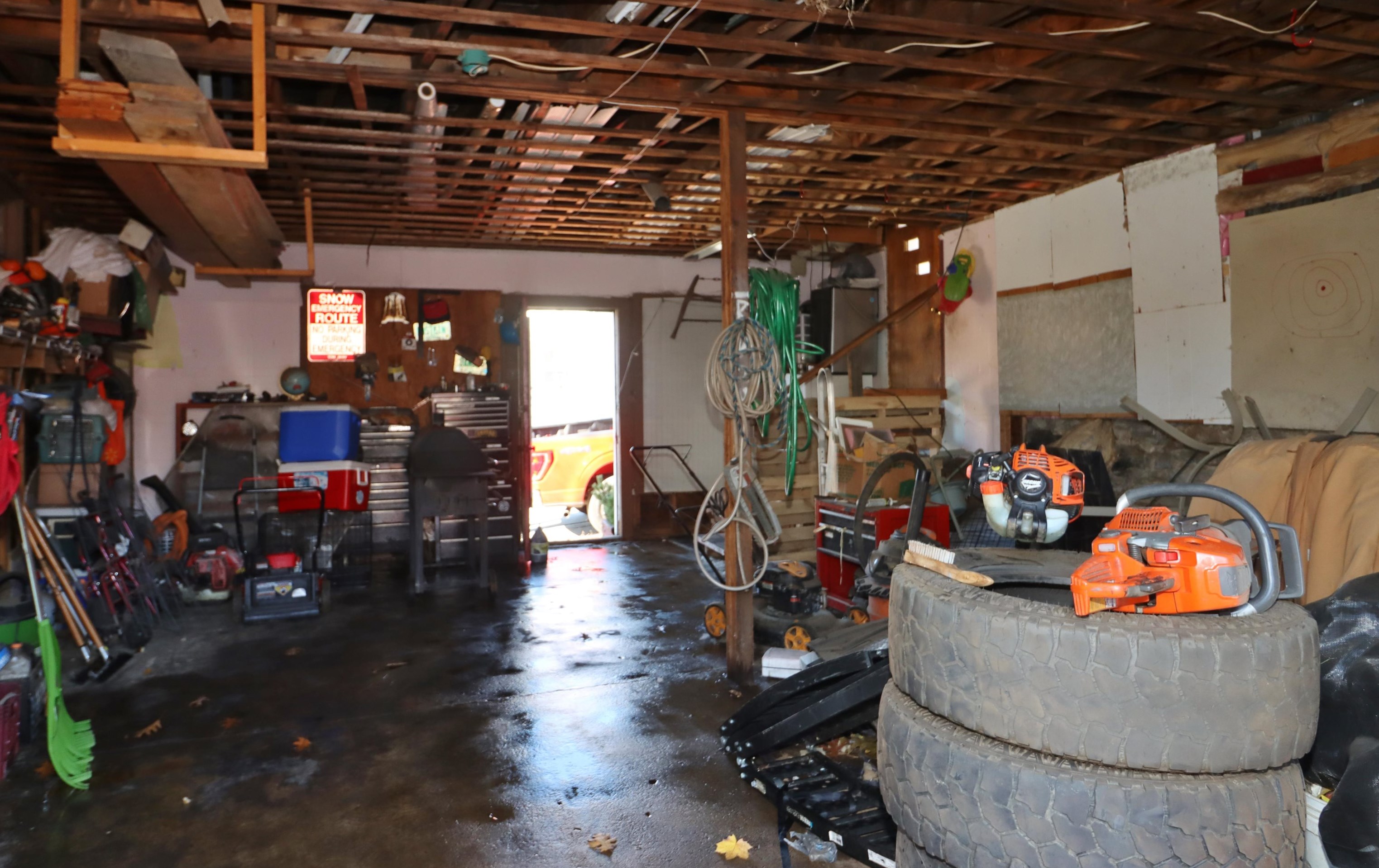 396 Hillside Ave, Berlin NH  03570-2120 exterior