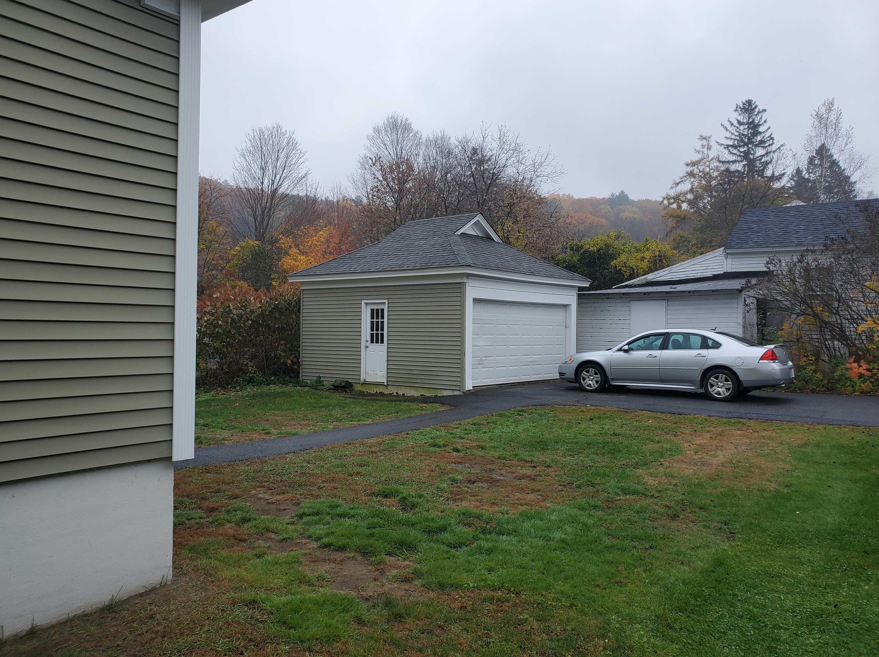 39 Green St, Lebanon NH  03766-1707 exterior