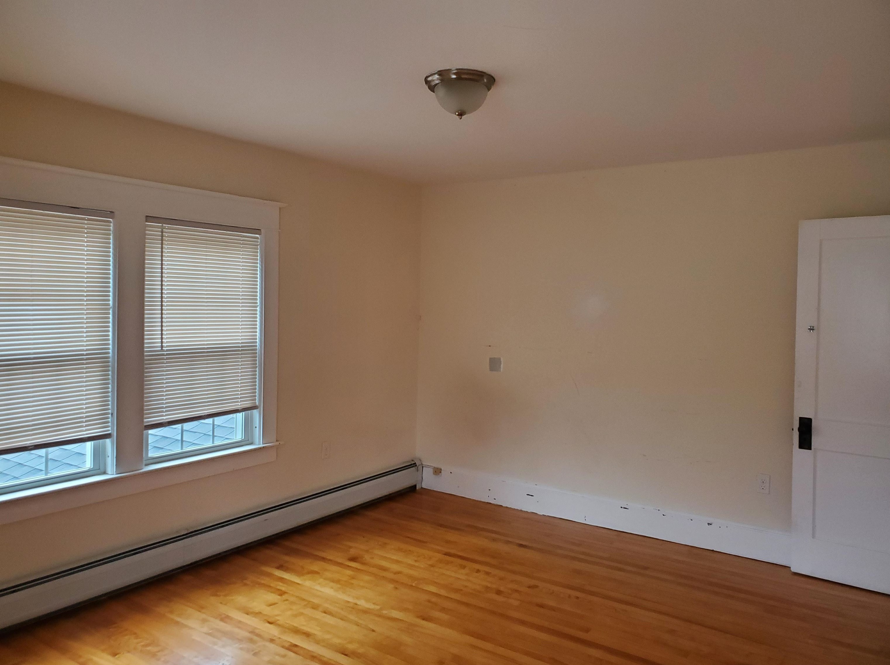 39 Grn St, Lebanon NH 03766-1716 exterior