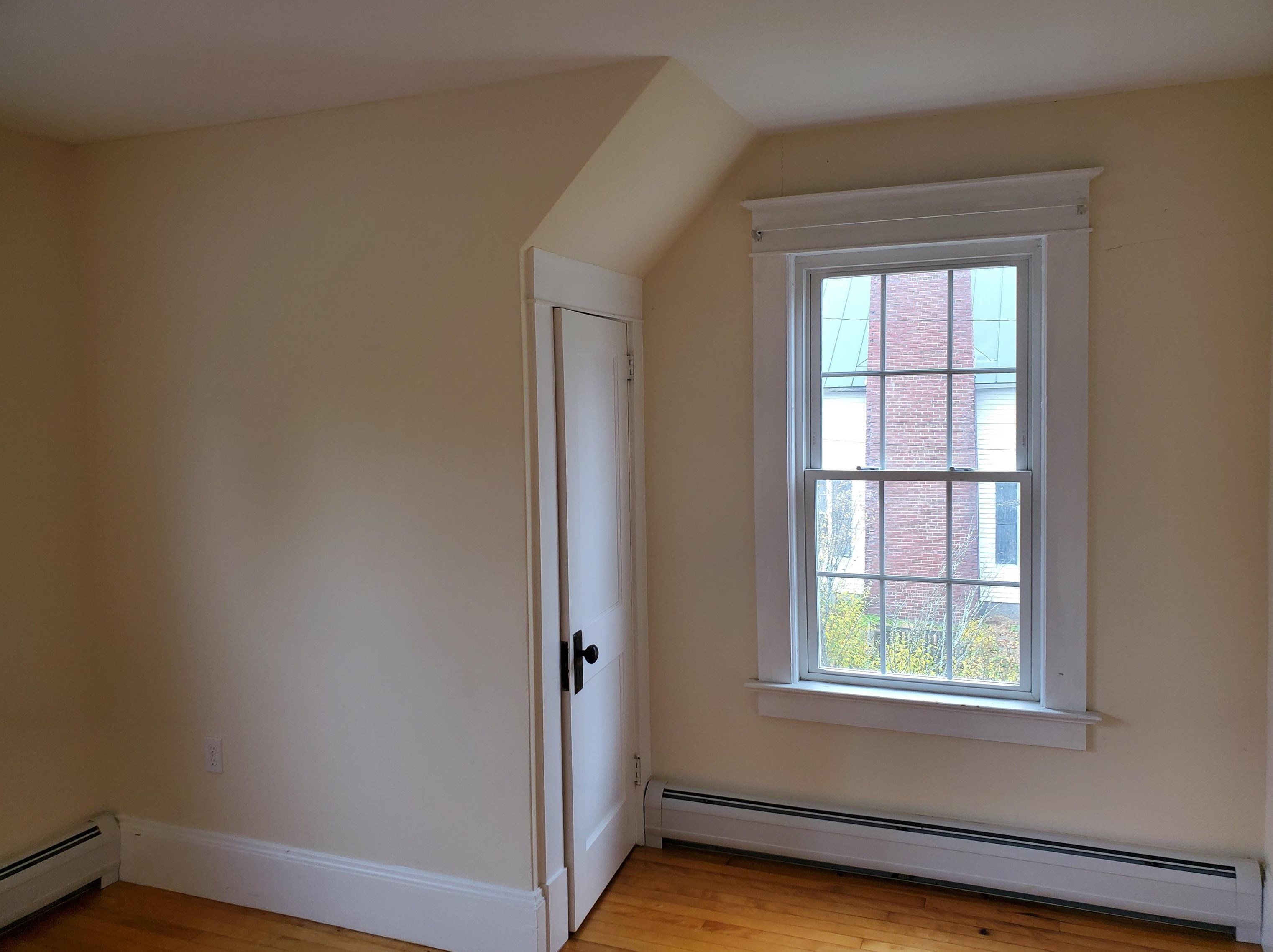 39 Grn St, Lebanon NH 03766-1716 exterior