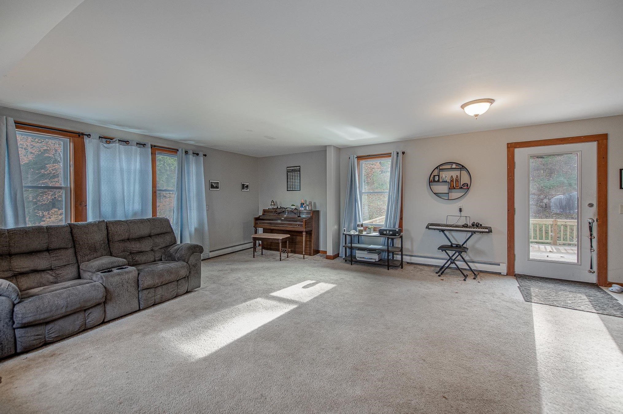 20 Thissell Rd, Bridgewater NH  03222-6753 exterior