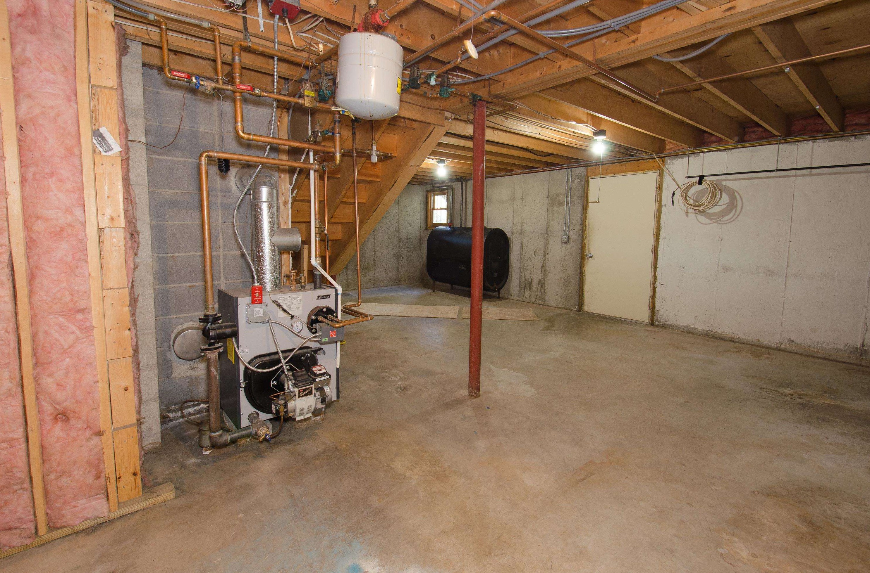 20 Thissell Rd, Bridgewater NH  03222-6753 exterior