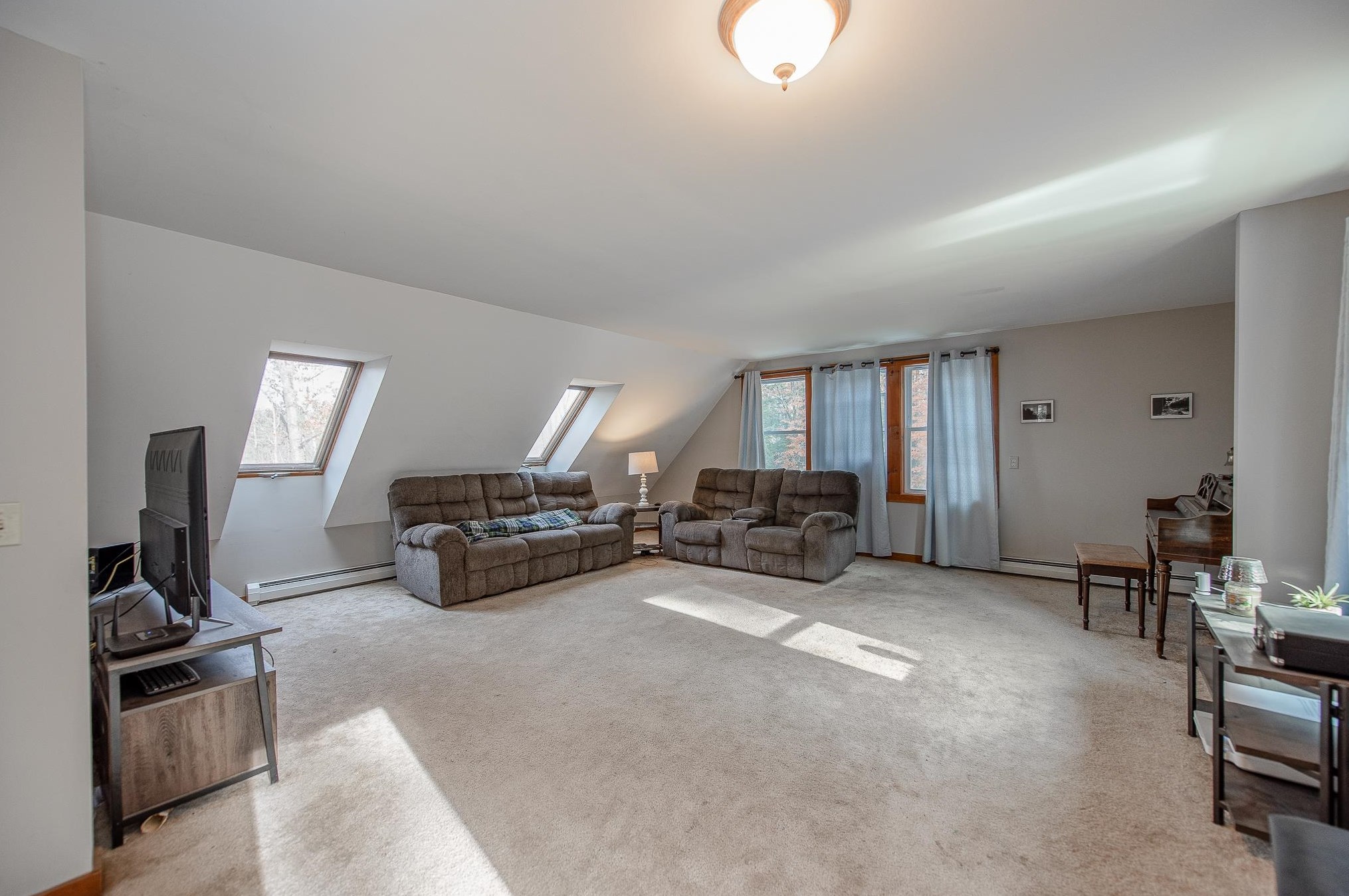 20 Thissell Rd, Bridgewater NH  03222-6753 exterior