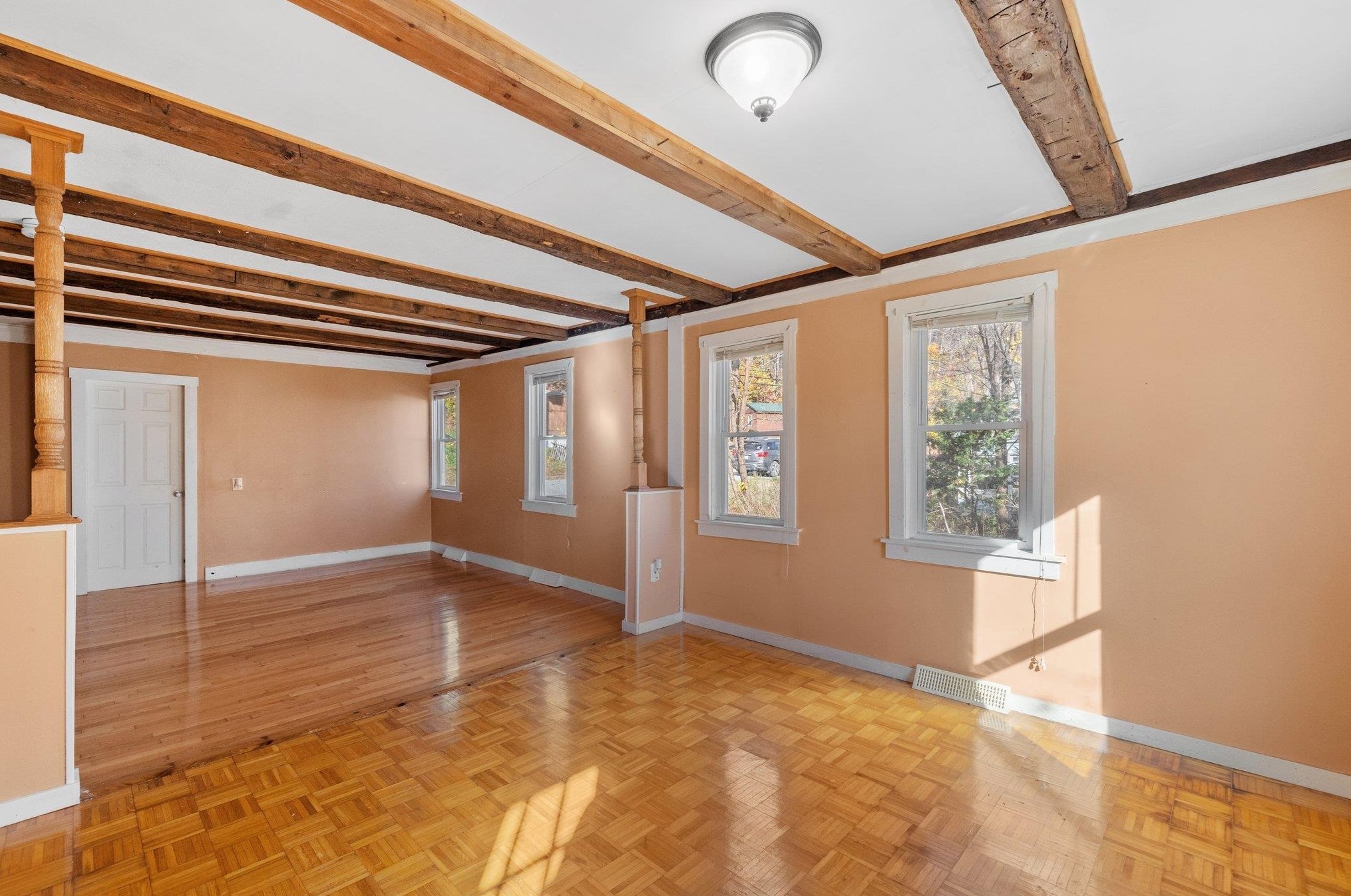 62 Merrimack St, Bridgewater NH  03222-3257 exterior