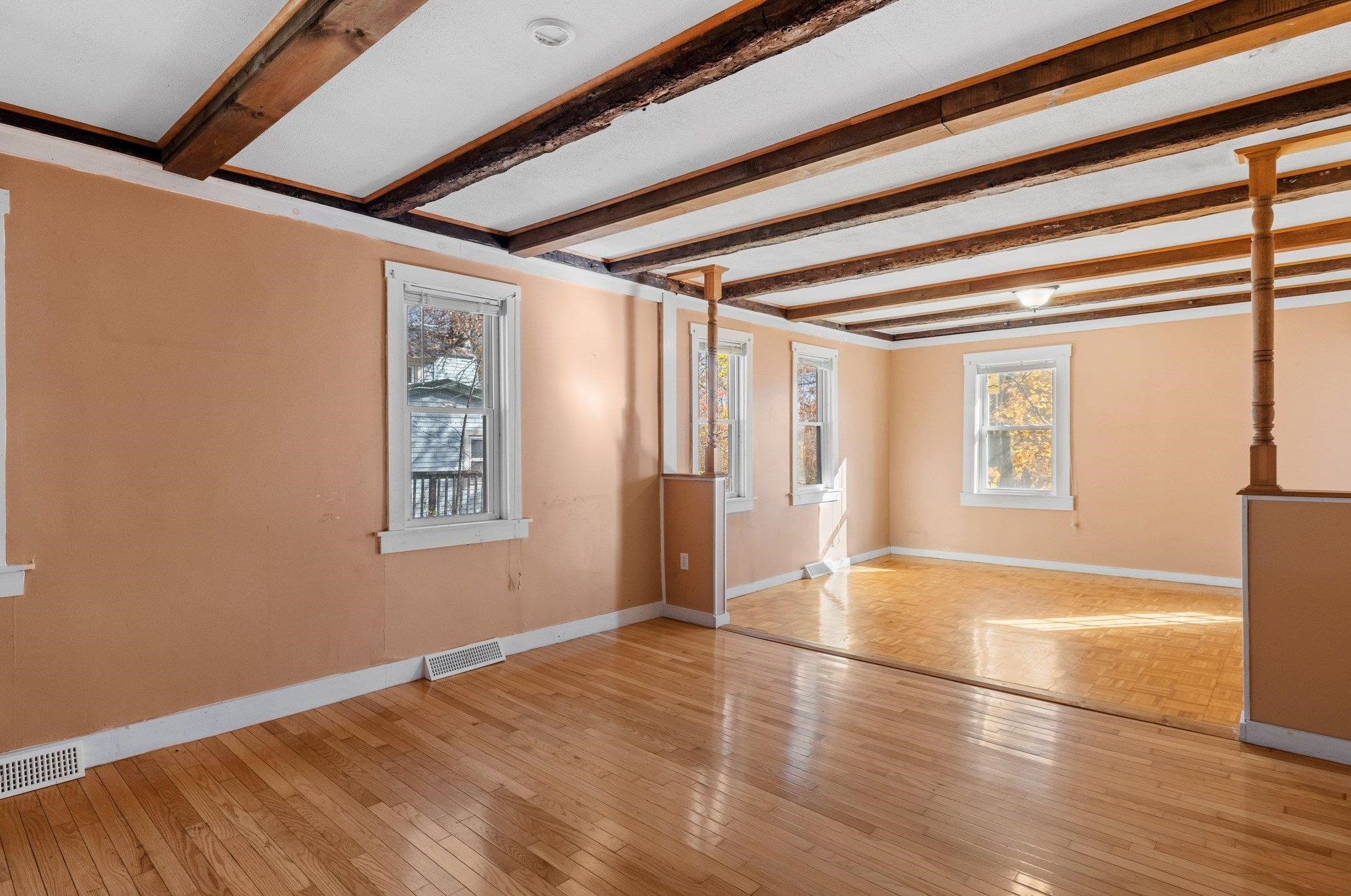 62 Merrimack St, Bridgewater NH  03222-3257 exterior