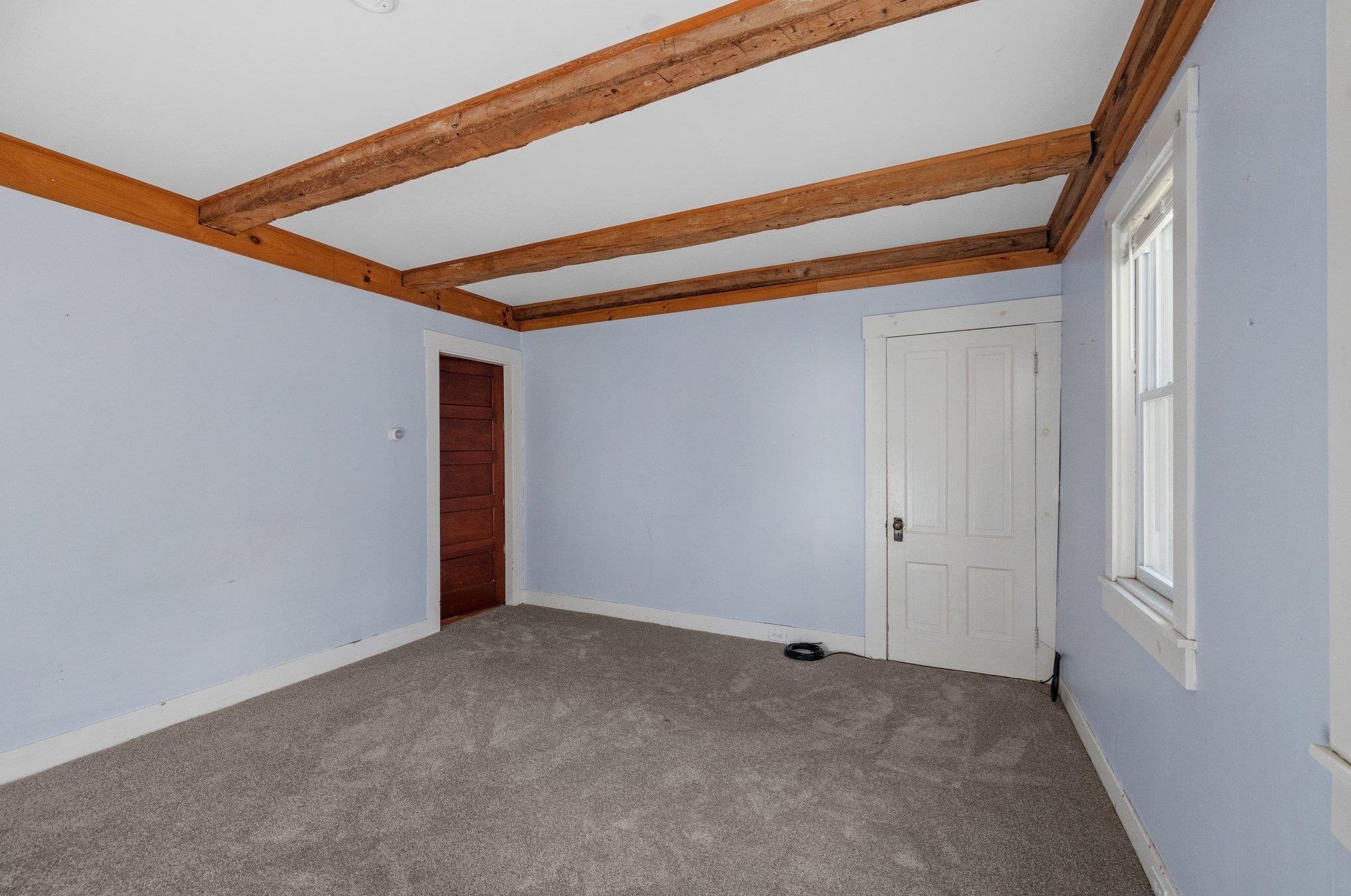 62 Merrimack St, Bridgewater NH  03222-3257 exterior