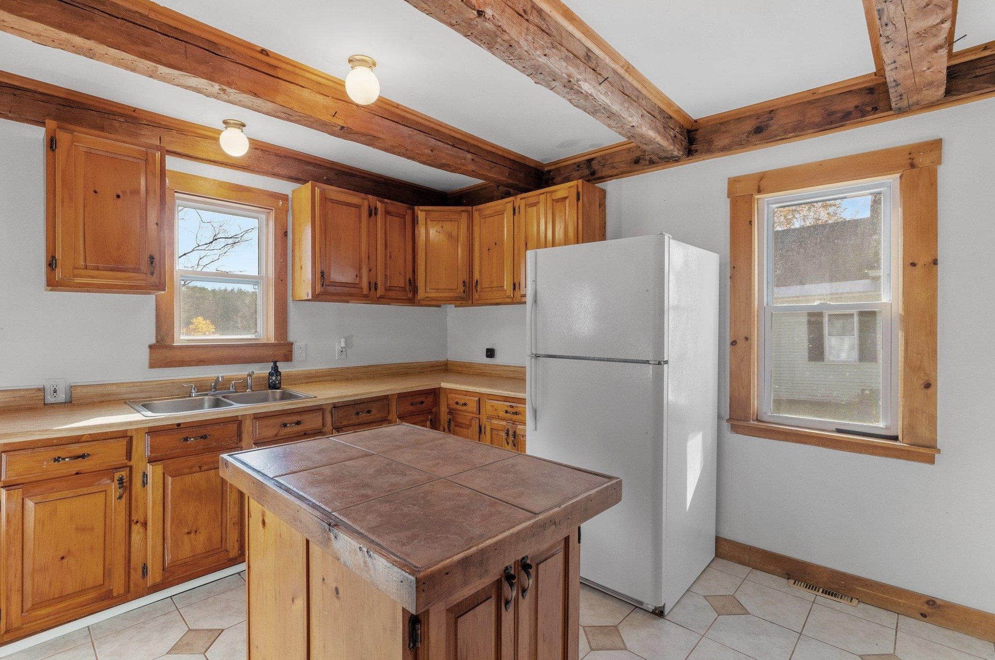 62 Merrimack St, Bridgewater NH  03222-3257 exterior