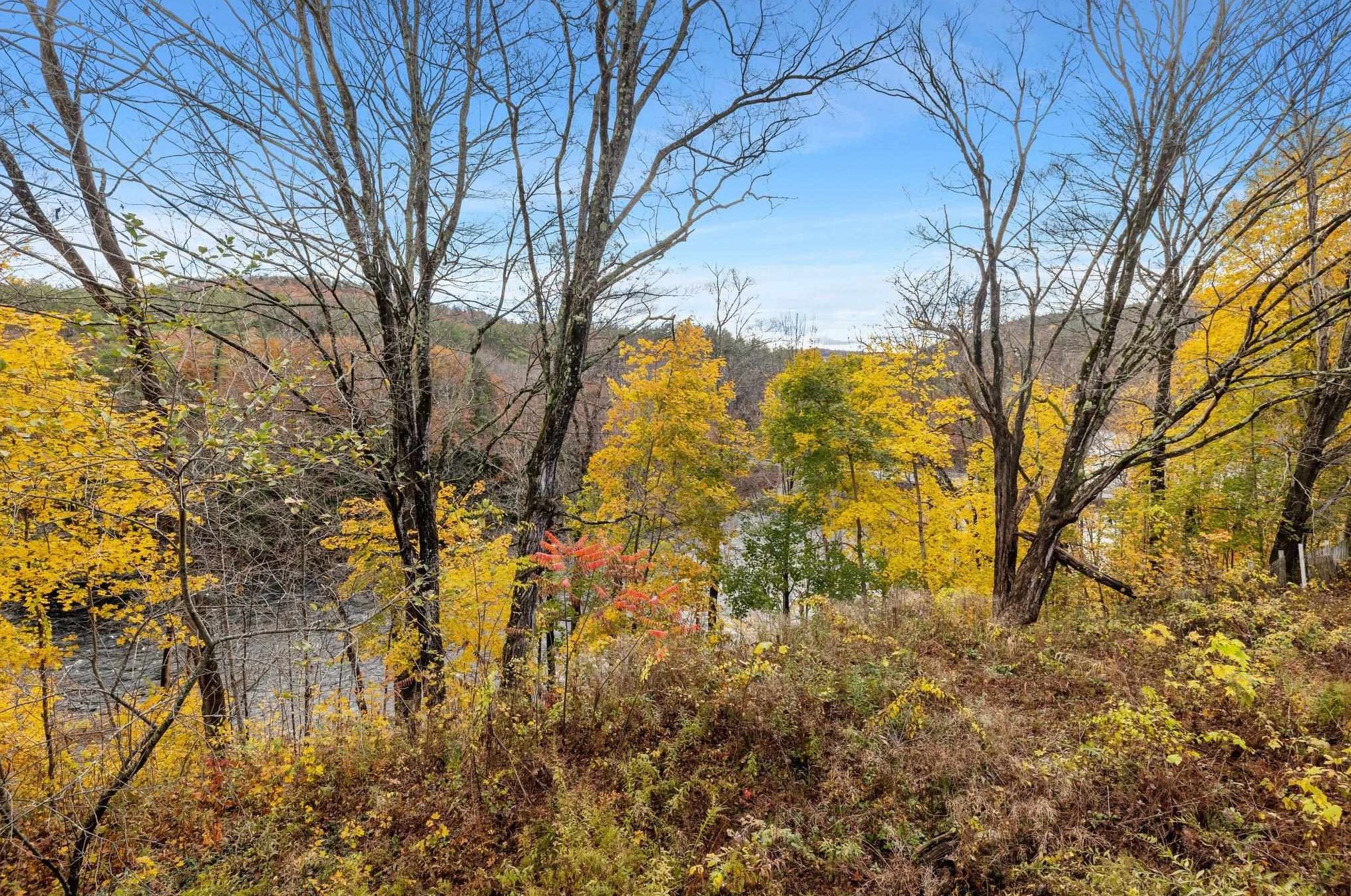 62 Merrimack St, Bridgewater NH  03222-3257 exterior