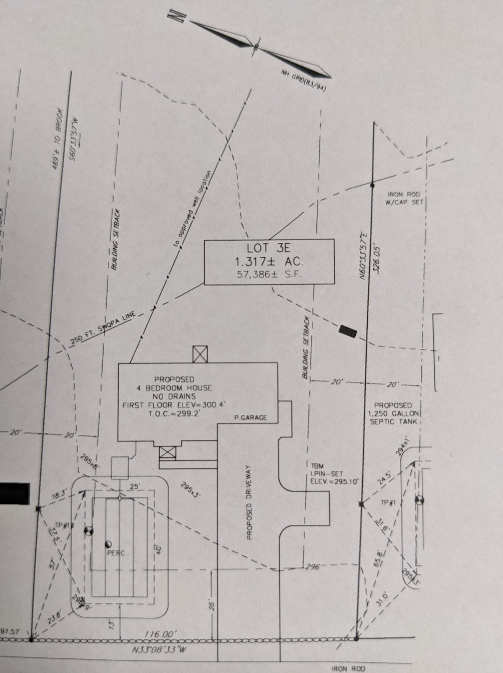 302 Straw Rd, Manchester NH  03102-2579 exterior
