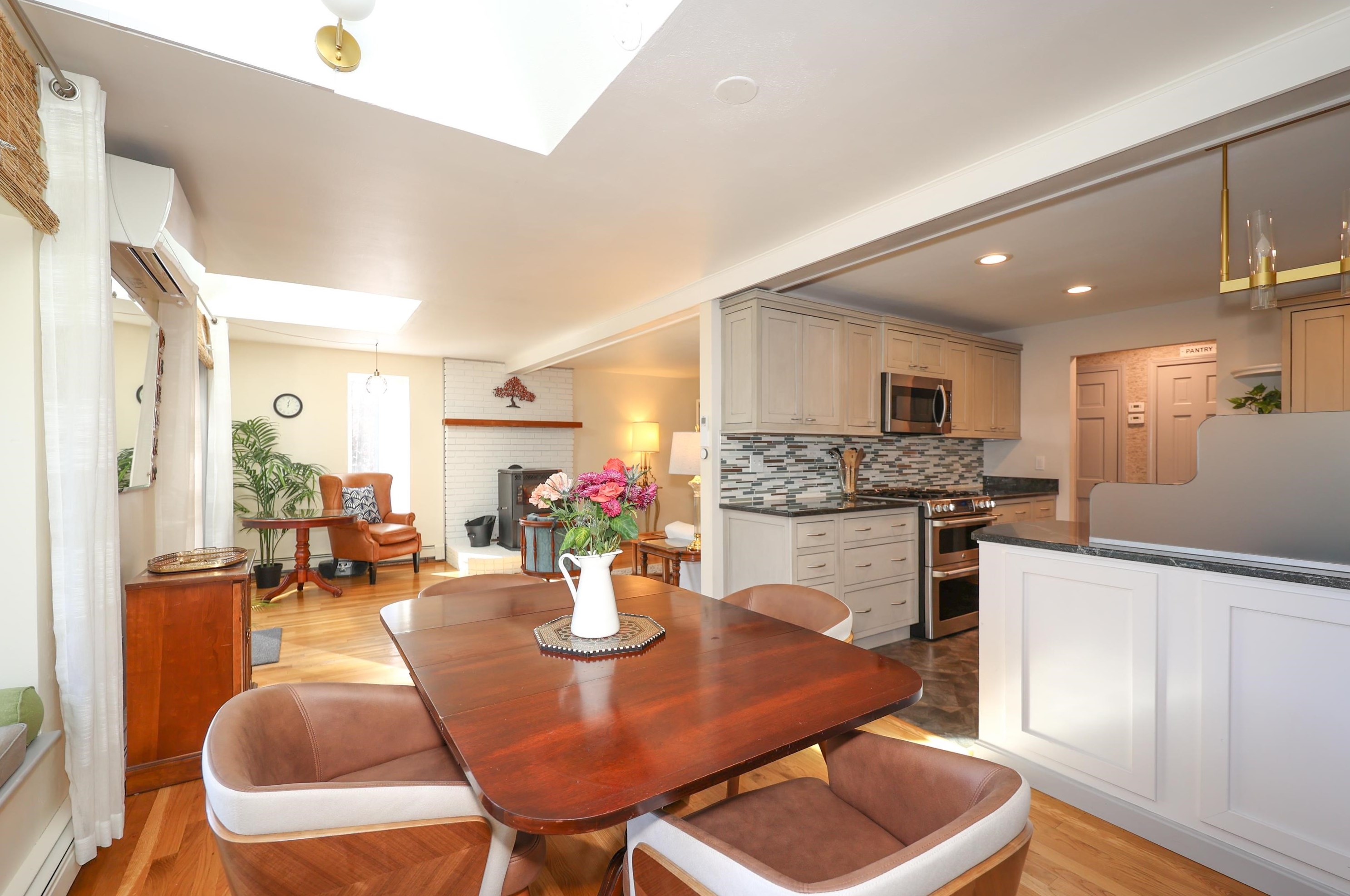 51 Mcquade Brook Rd, Manchester NH  03110-5018 exterior