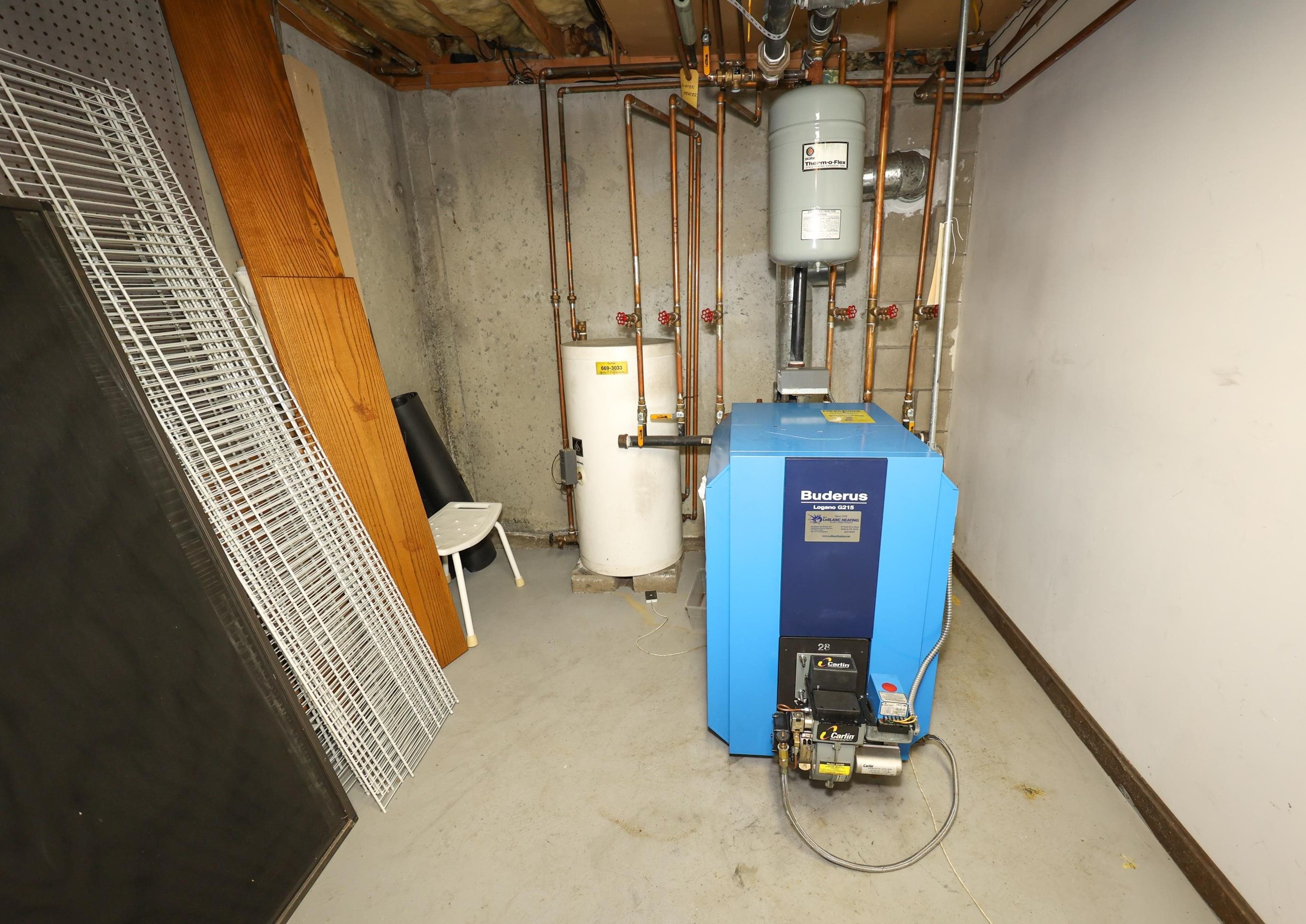 51 Mcquade Brook Rd, Manchester NH  03110-5018 exterior