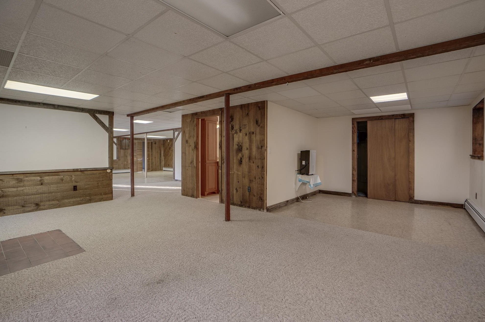 77 Oriole Dr, Manchester NH  03110-4424 exterior