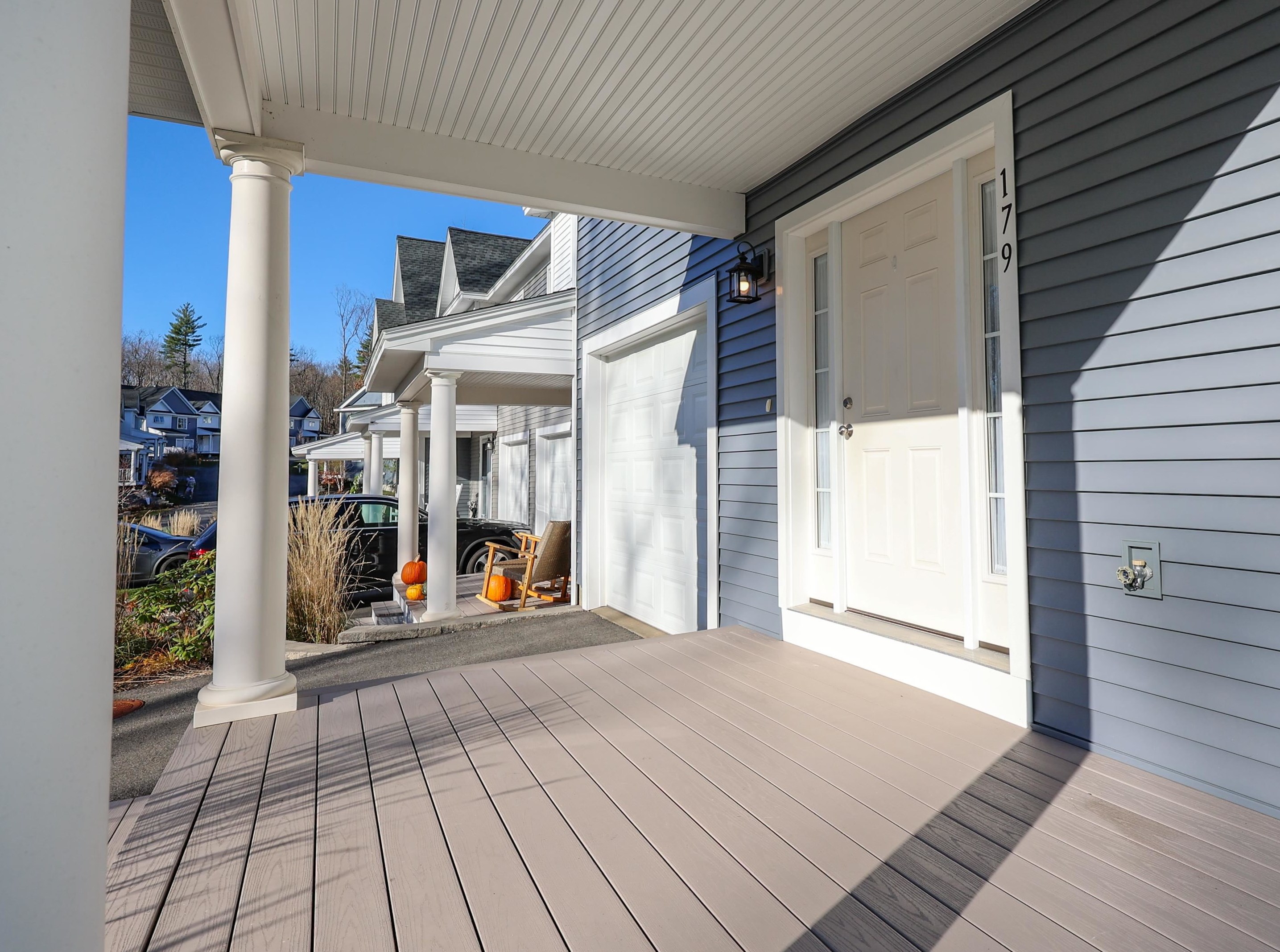 179 Knollwood Way, Manchester NH  03102 exterior