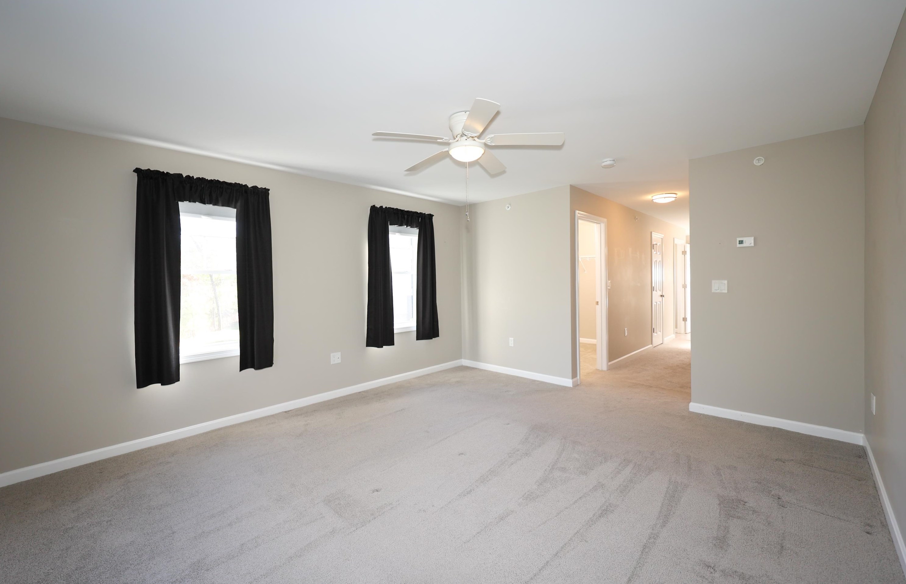 179 Knollwood Way, Manchester NH  03102 exterior