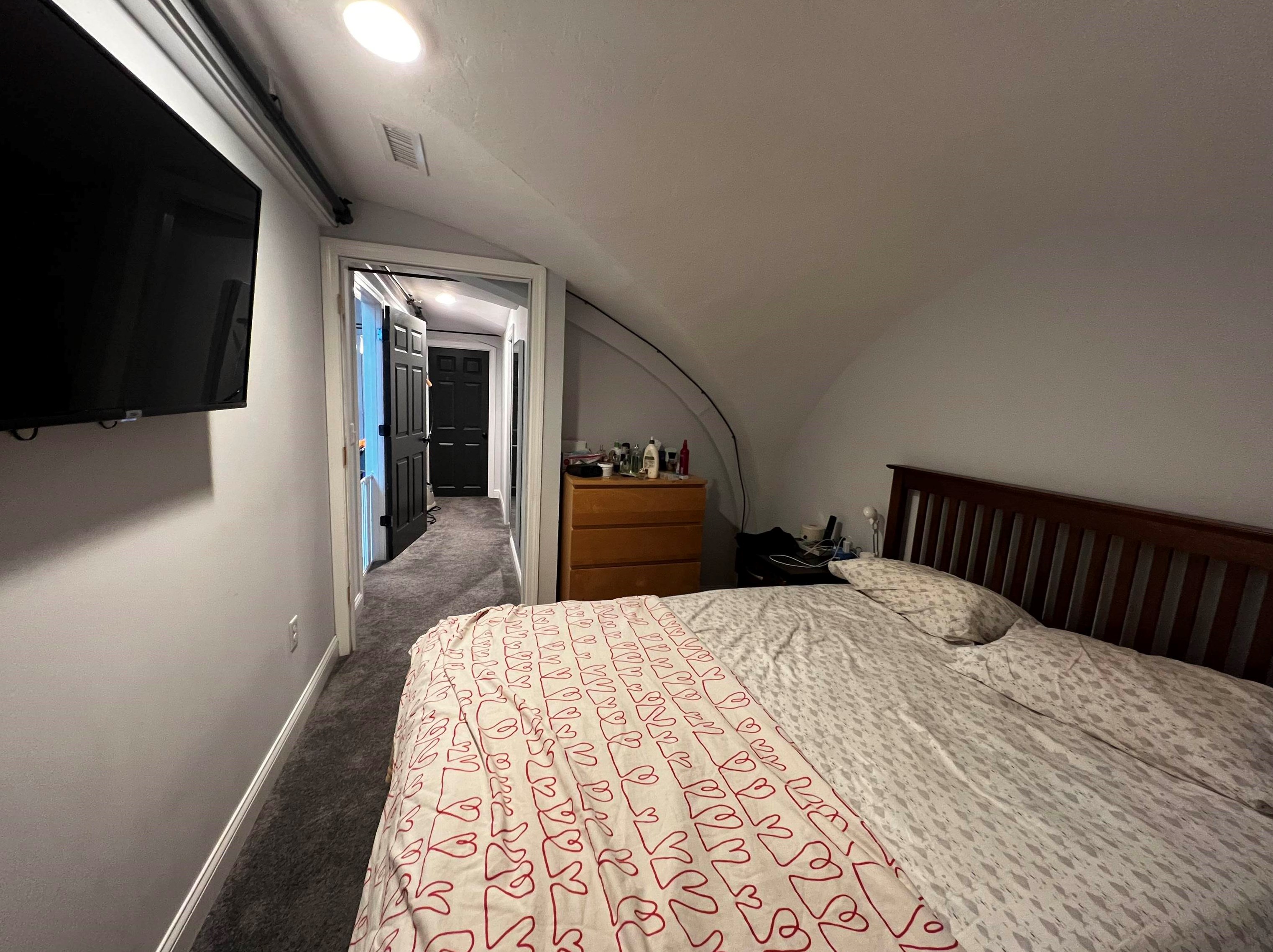 138 Coolidge Ave, Manchester NH 03102-3208 exterior