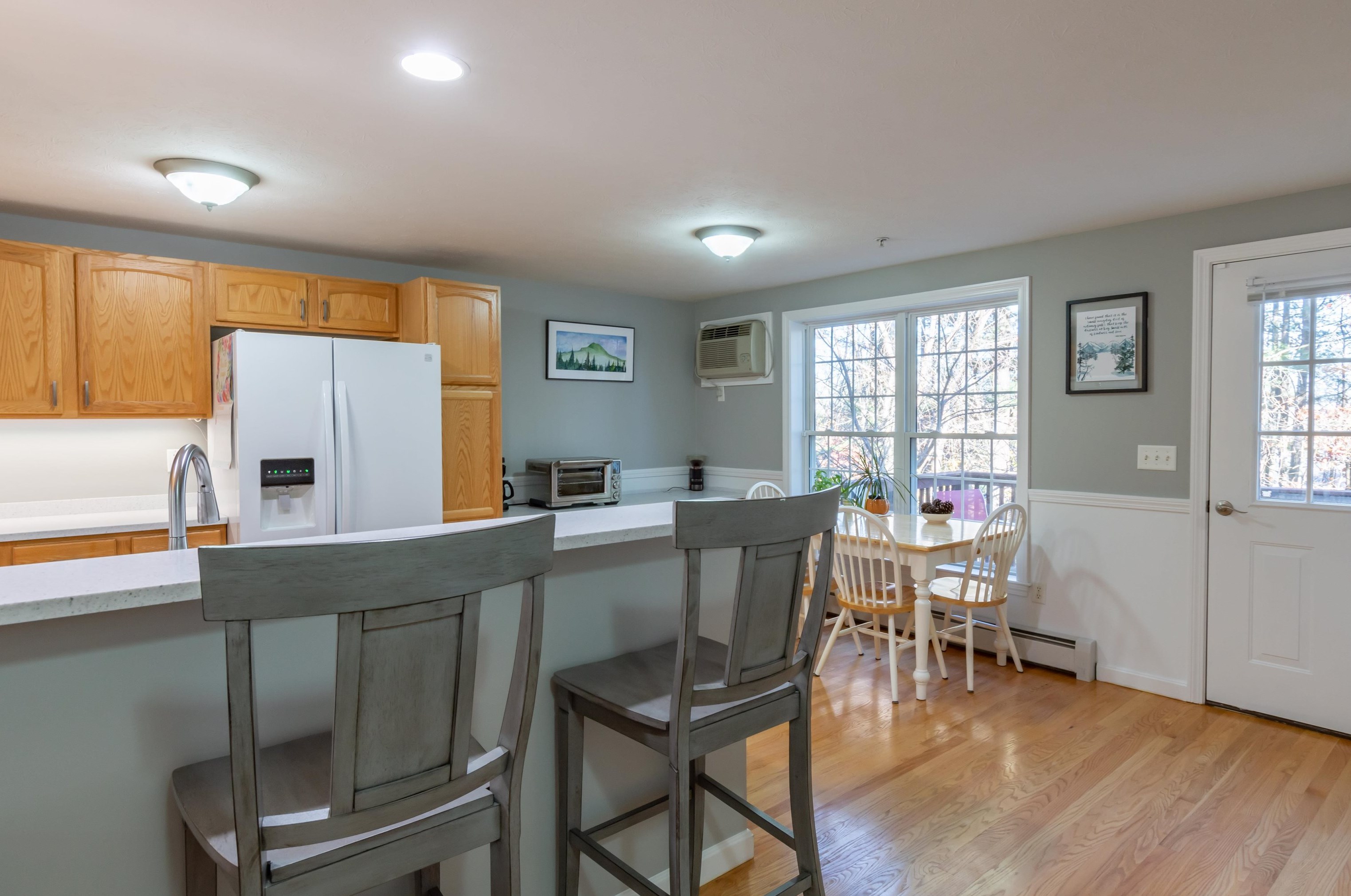 12 Eastwood Way, Manchester NH 03103 exterior