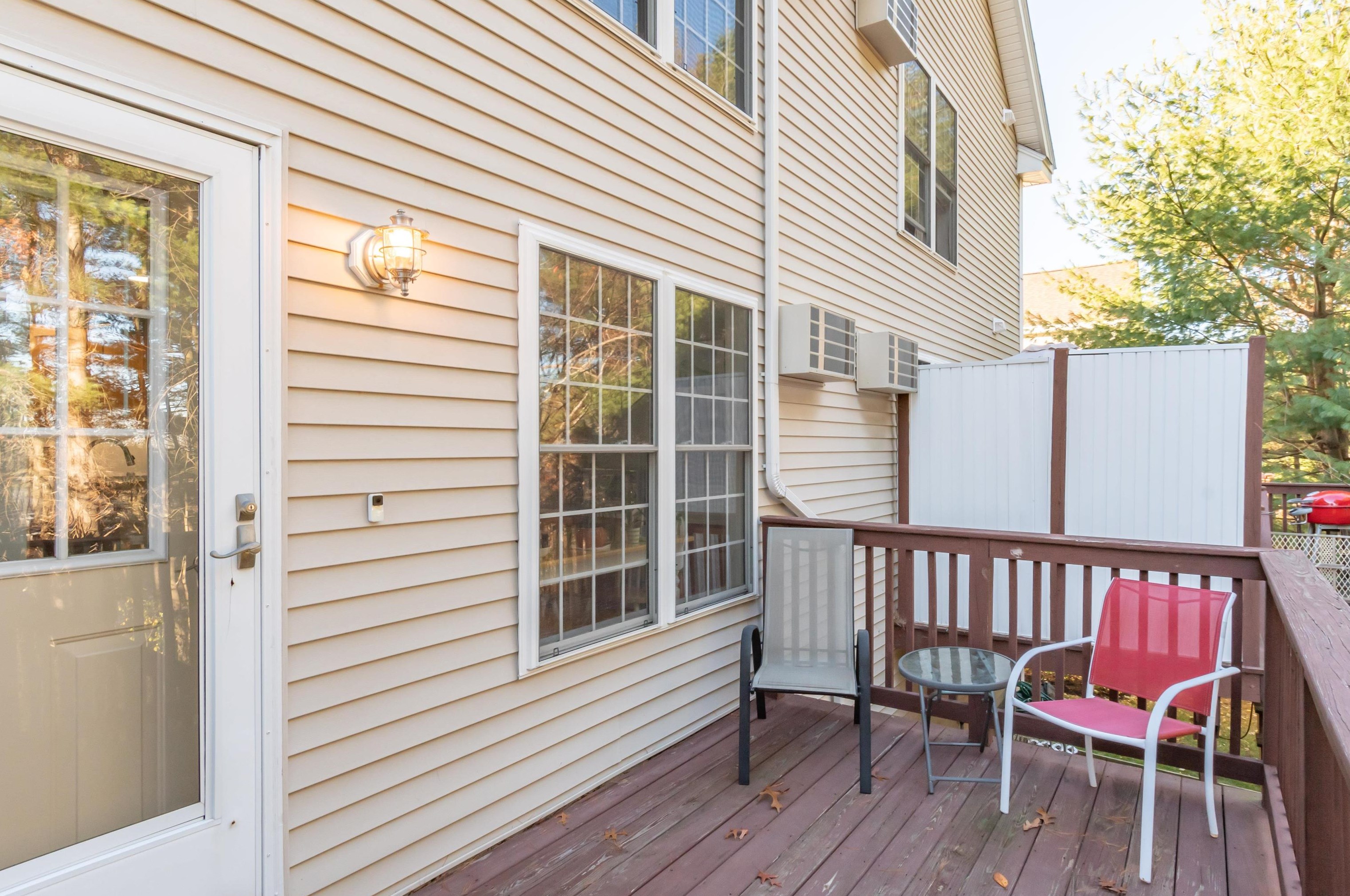 12 Eastwood Way, Manchester NH 03103 exterior