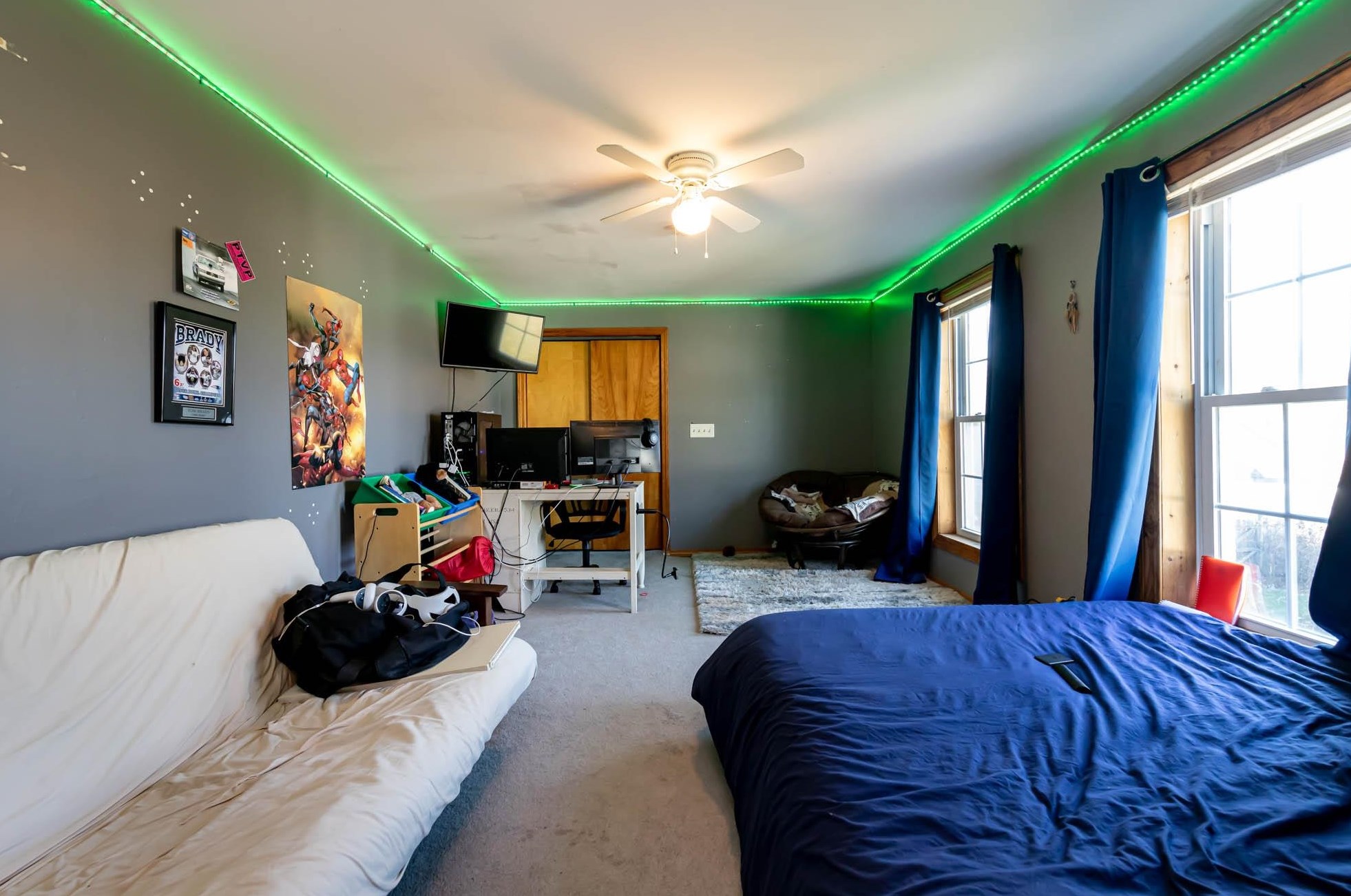 79 Main St, Manchester NH  03102-4027 exterior