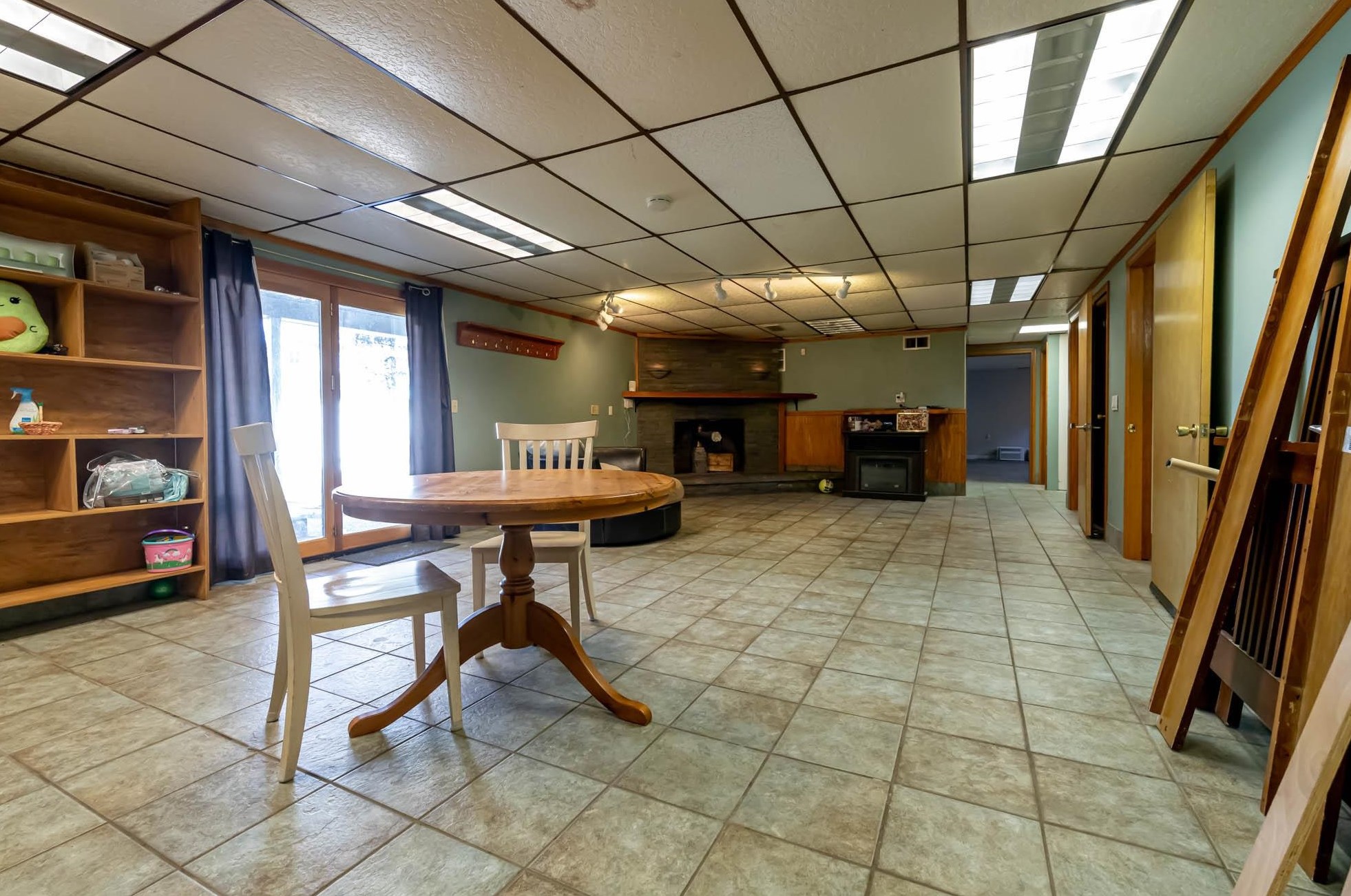 79 Main St, Manchester NH  03102-4027 exterior