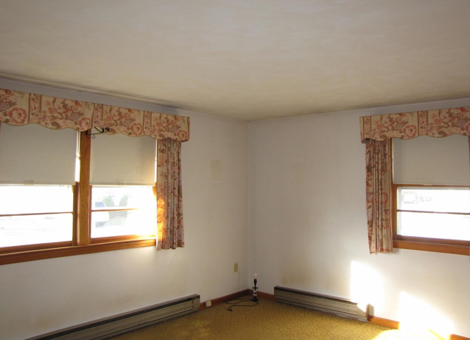 236 Hall St, Manchester NH 03103-3956 exterior