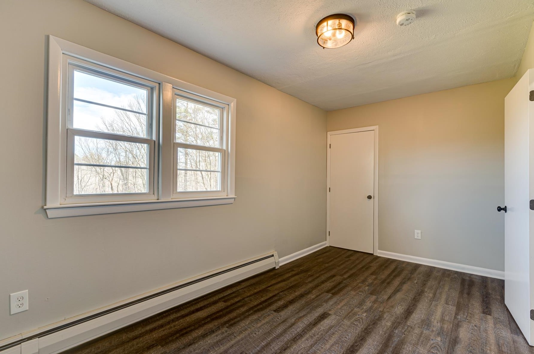 128 Ash Swamp Rd, Newmarket NH  03857-2070 exterior