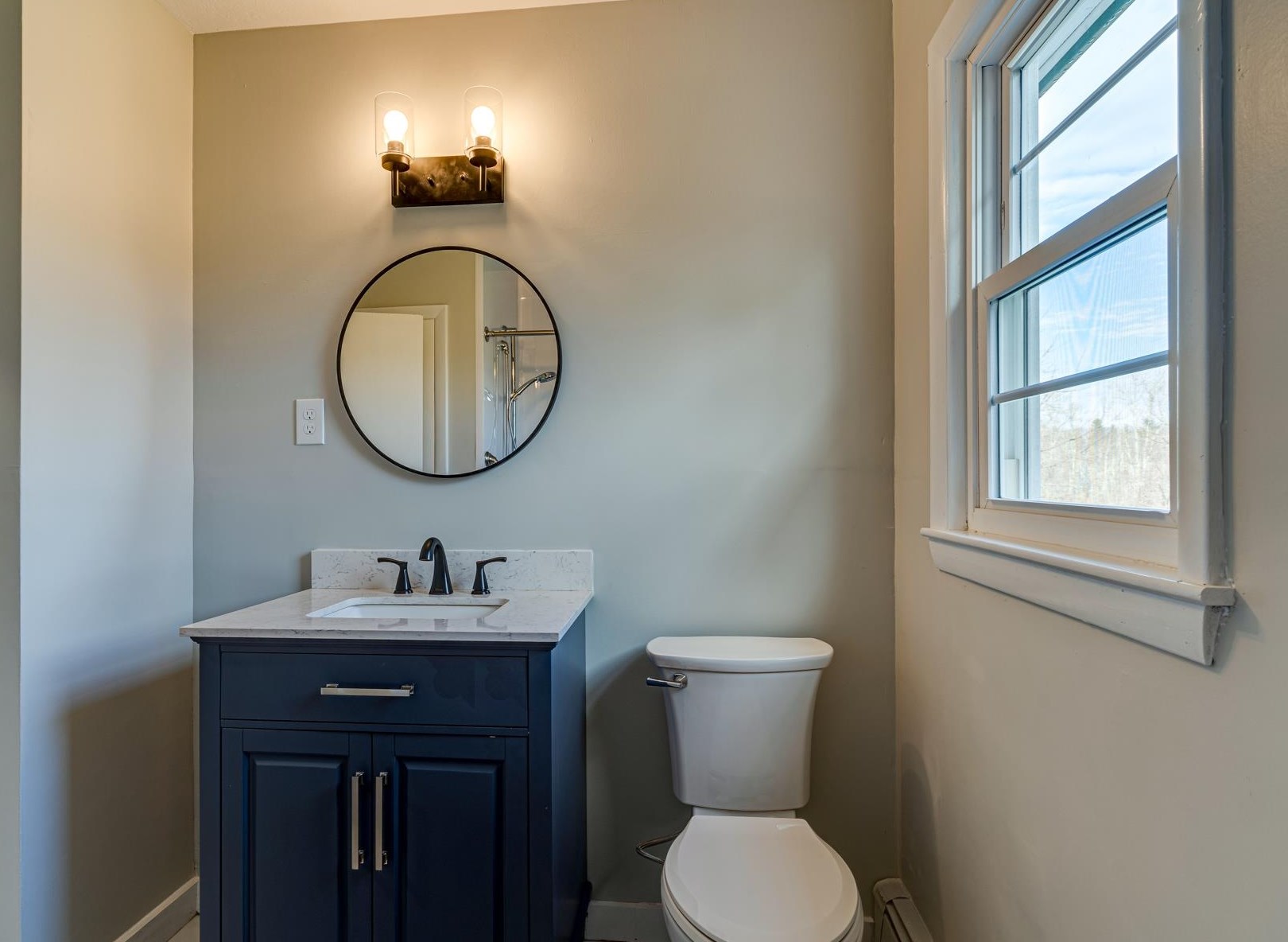 128 Ash Swamp Rd, Newmarket NH  03857-2070 exterior