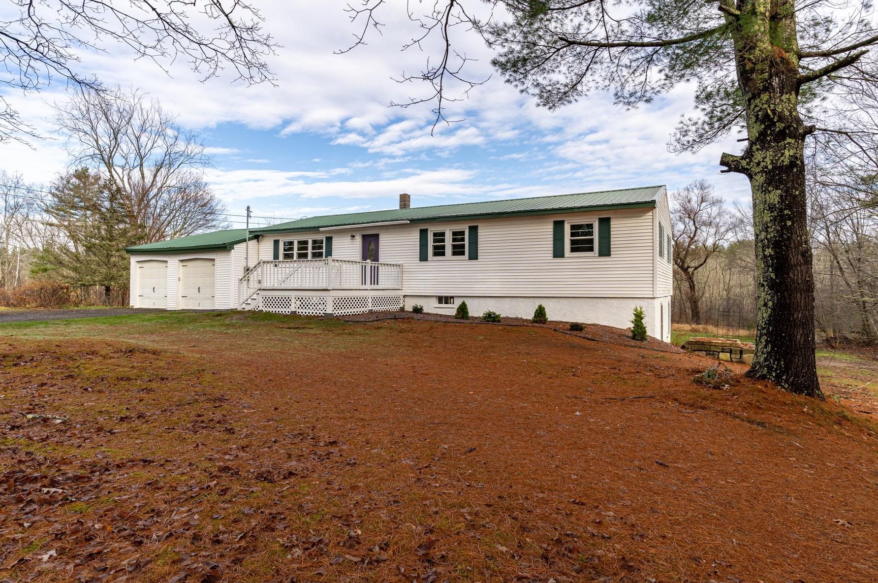 128 Ash Swamp Rd, Newmarket NH  03857-2070 exterior