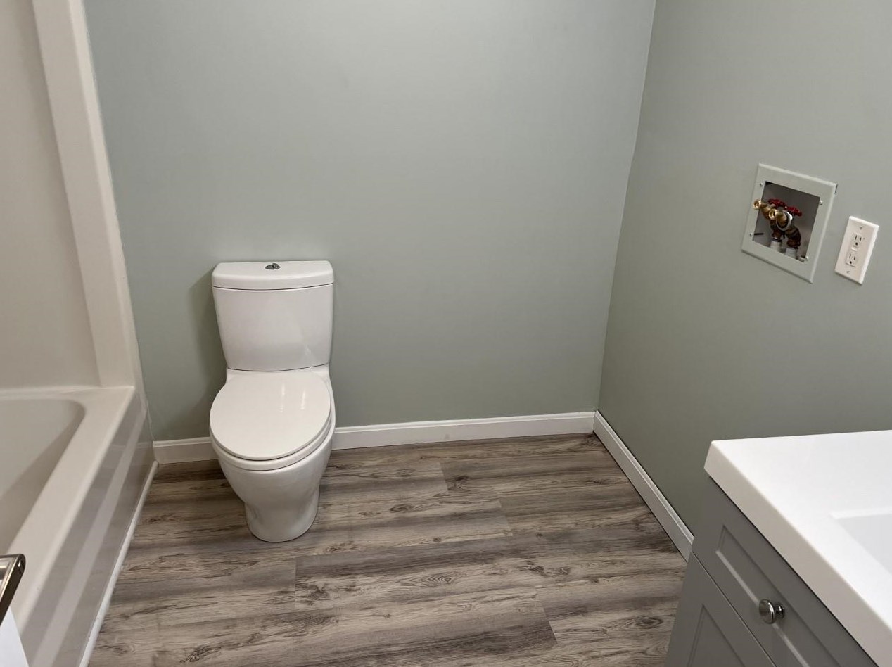 204 Mechanic St, Lebanon NH 03766-1511 exterior