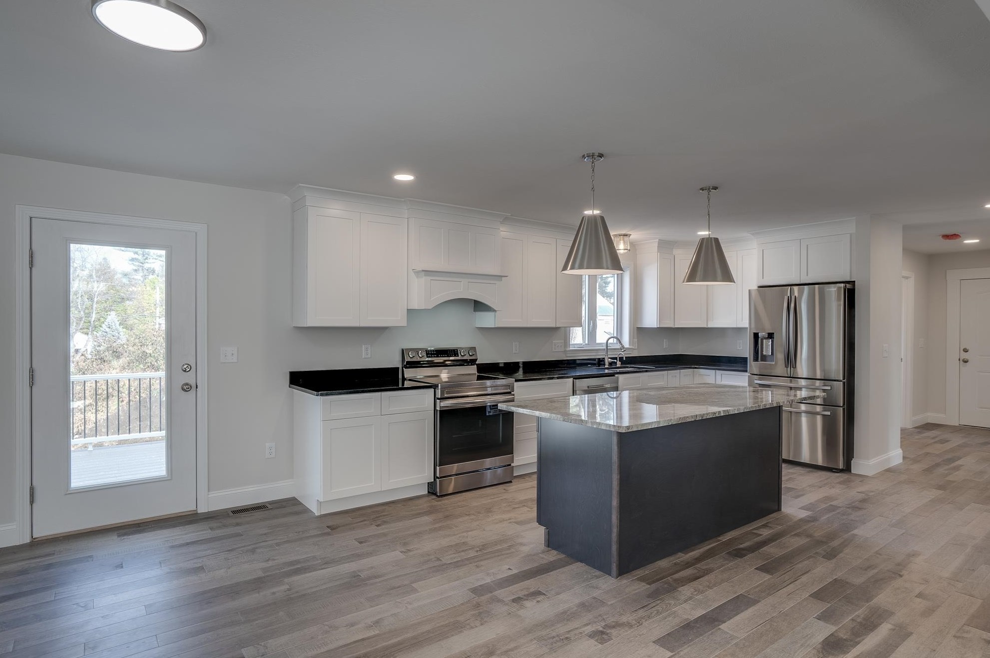 118 Whitford St, Manchester NH 03104-2143 exterior