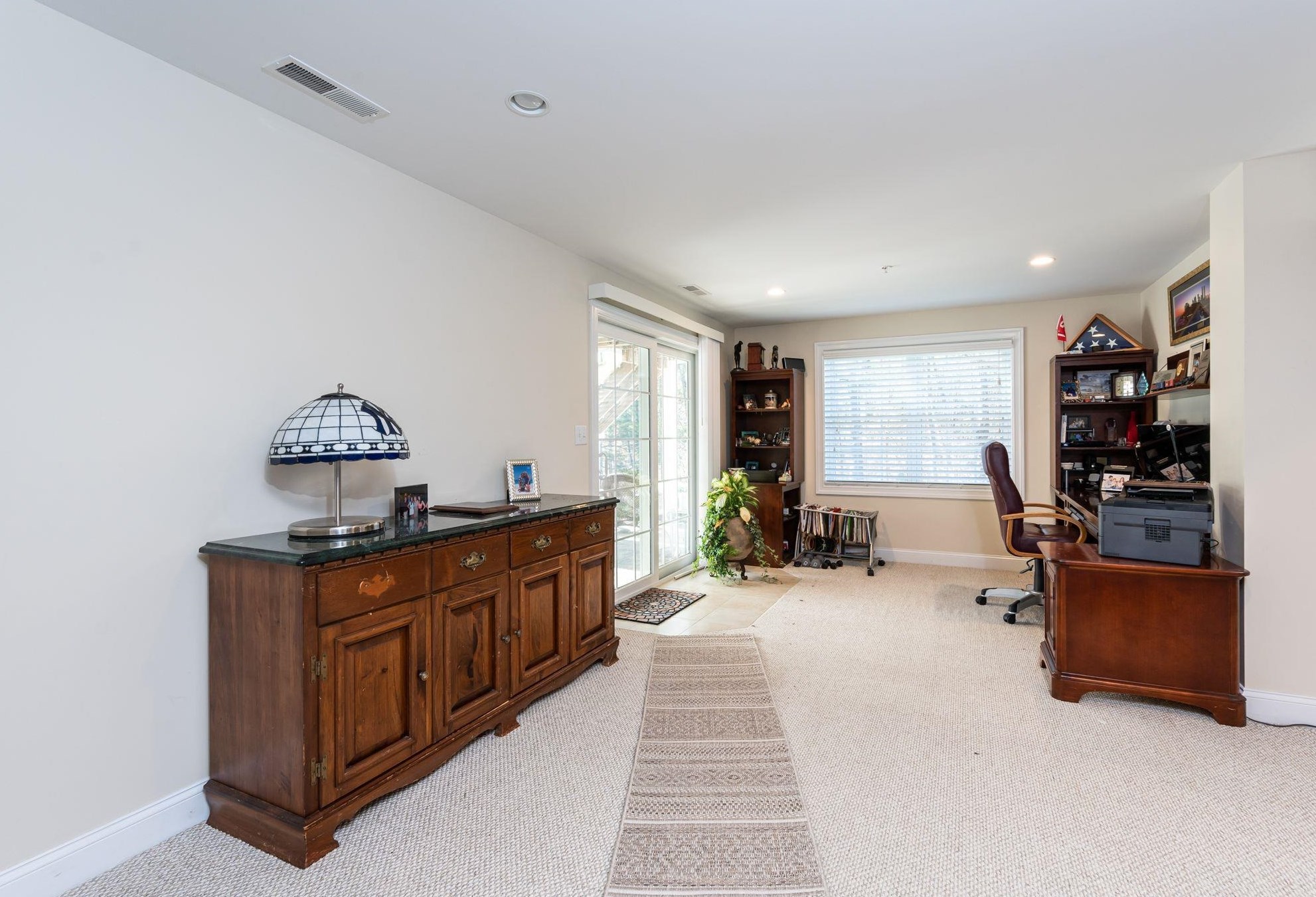 31 Southwoods Rd, Chester NH  03036-4344 exterior