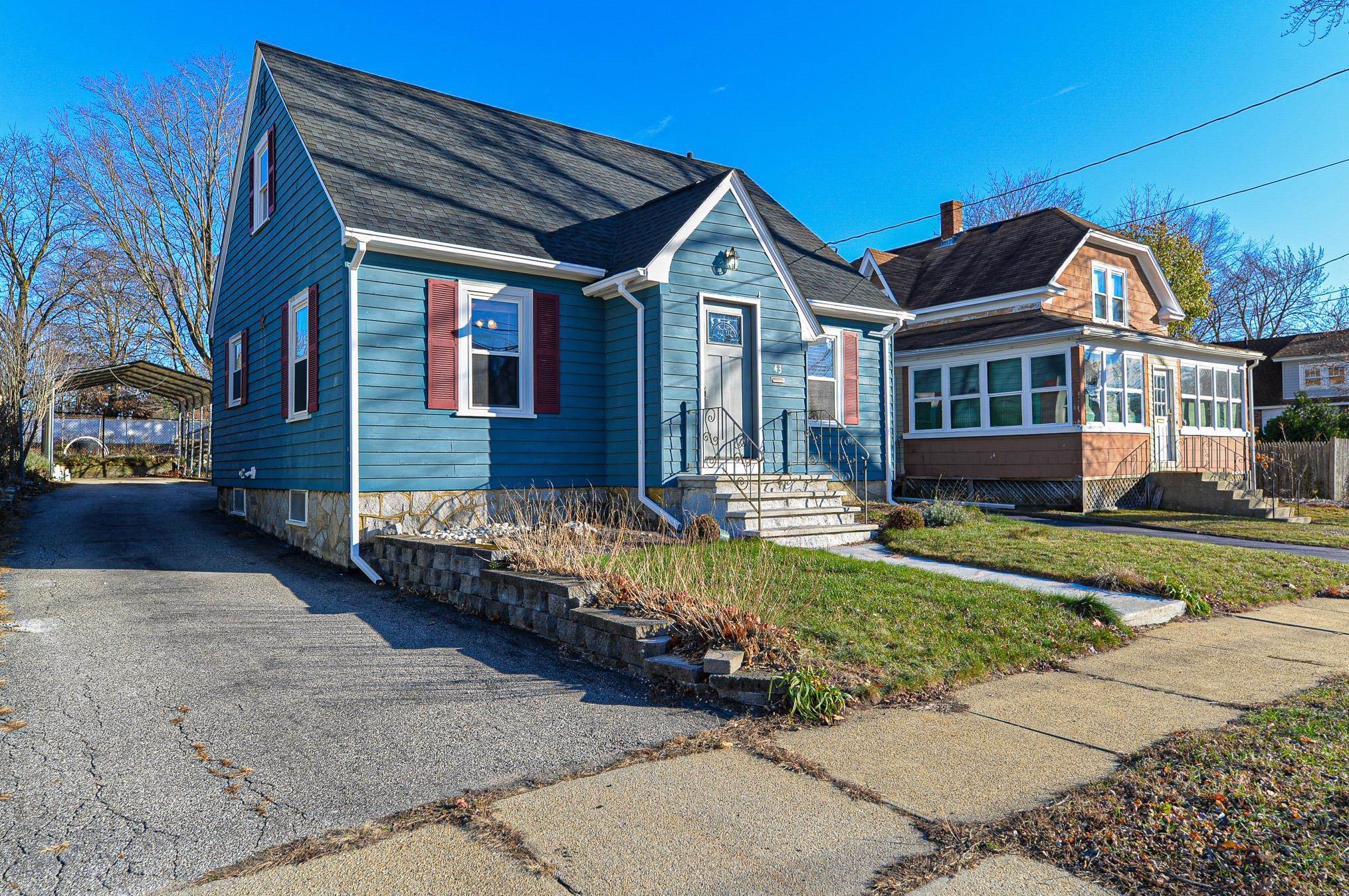 43 Belmont St, Manchester NH 03103-4210 exterior