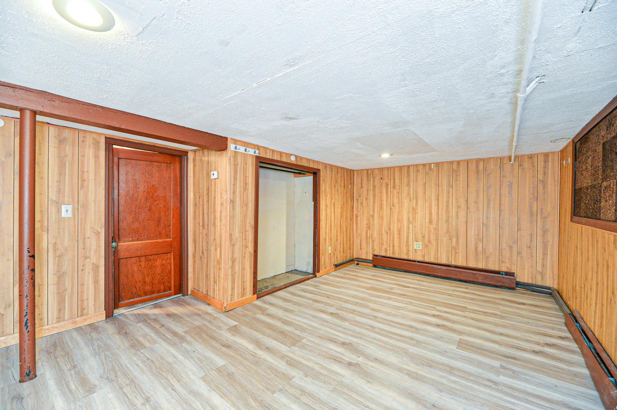 43 Belmont St, Manchester NH 03103-4210 exterior