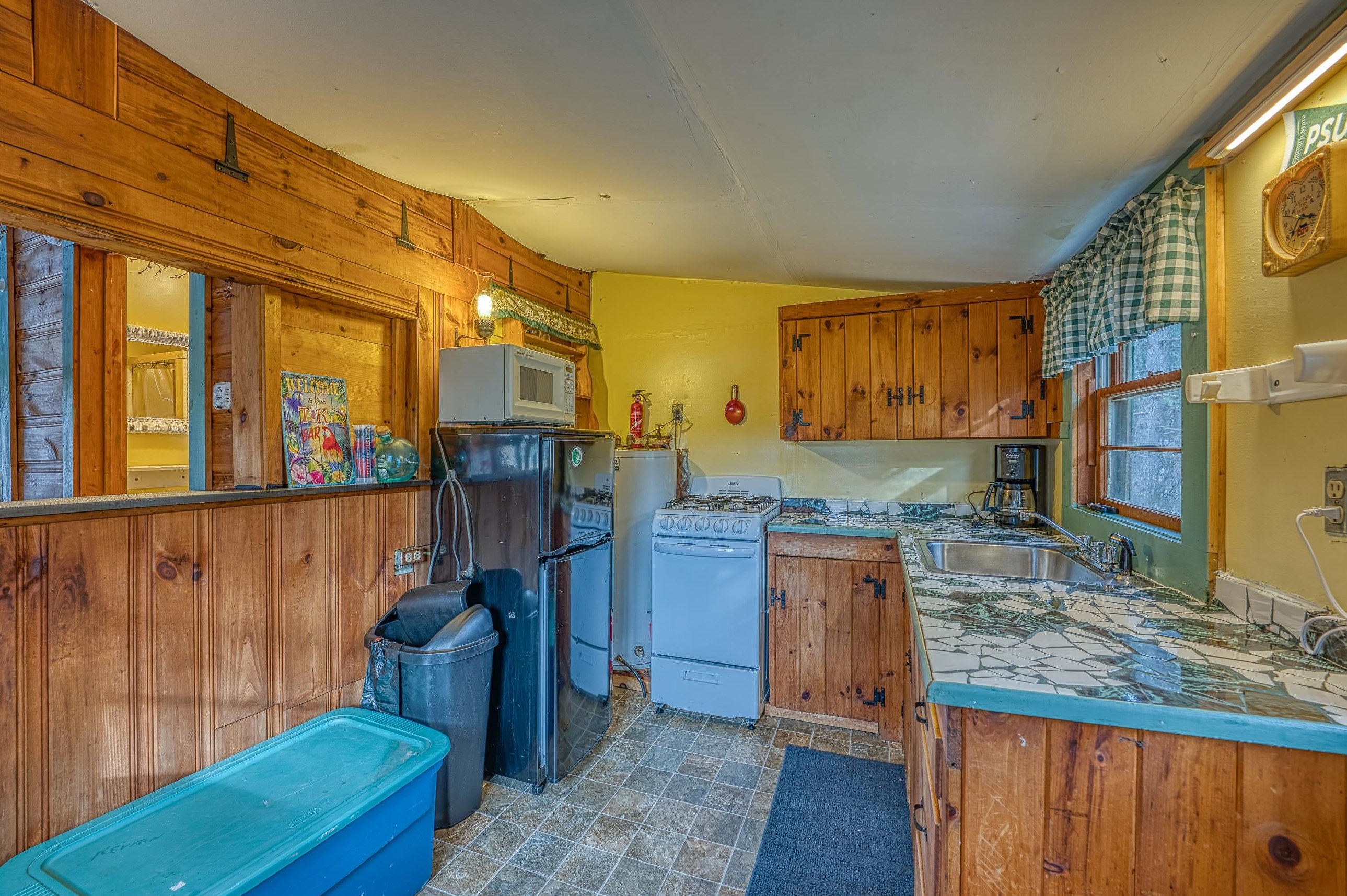 417 Shr Rd, Bridgewater NH 03222-3731 exterior