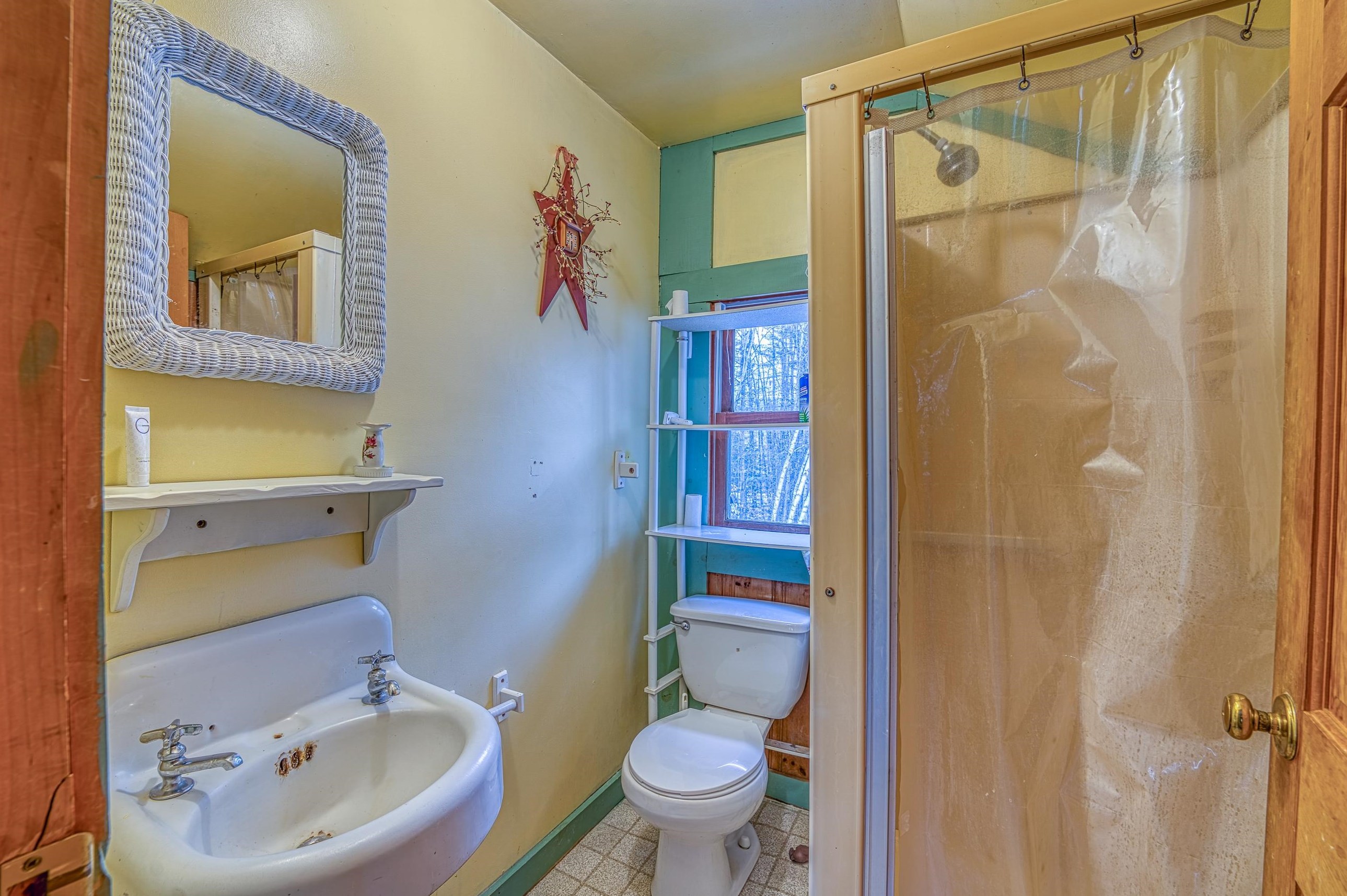 417 Shr Rd, Bridgewater NH 03222-3731 exterior