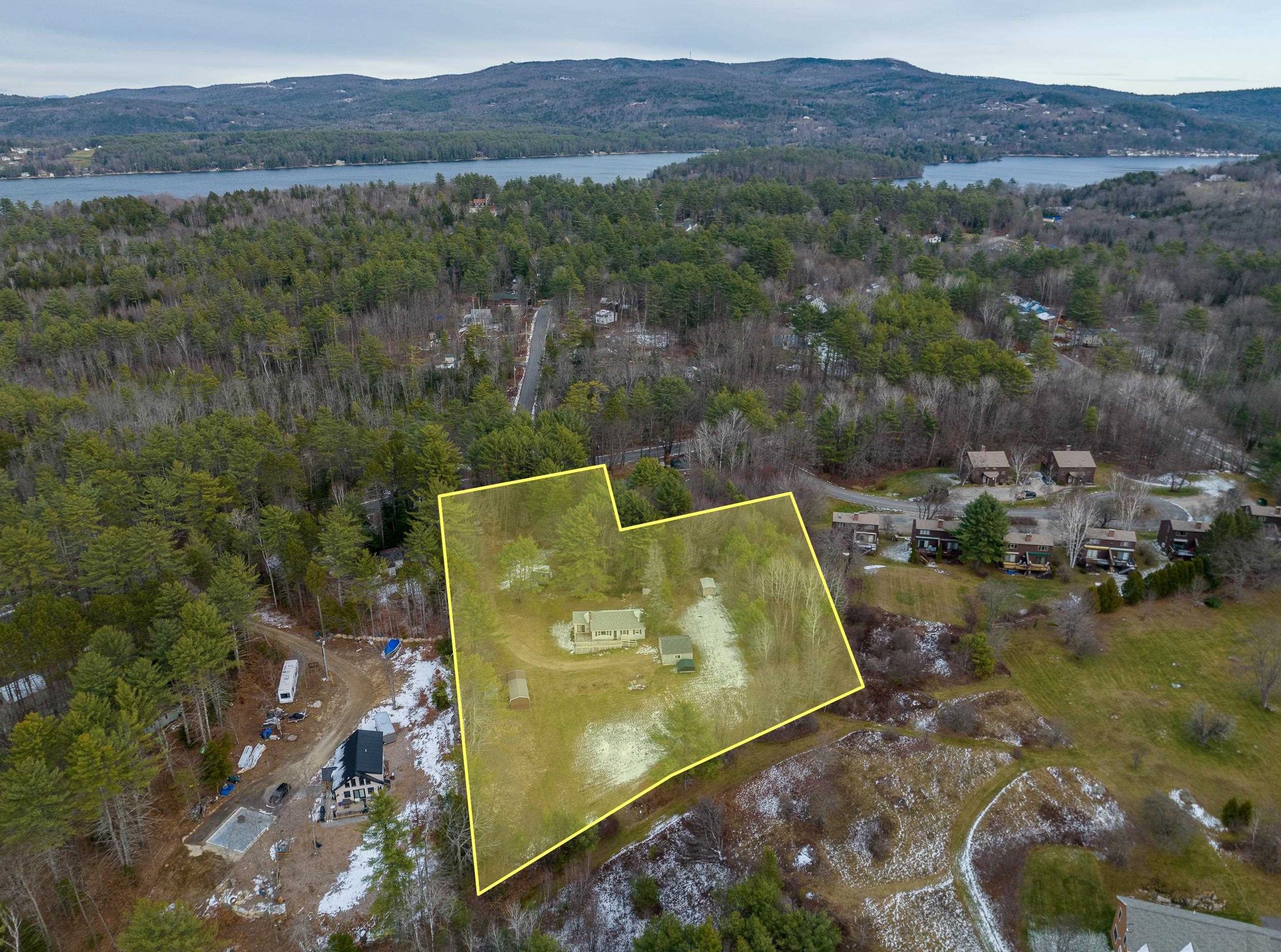 417 Shore Rd, Bridgewater NH  03222-3746 exterior