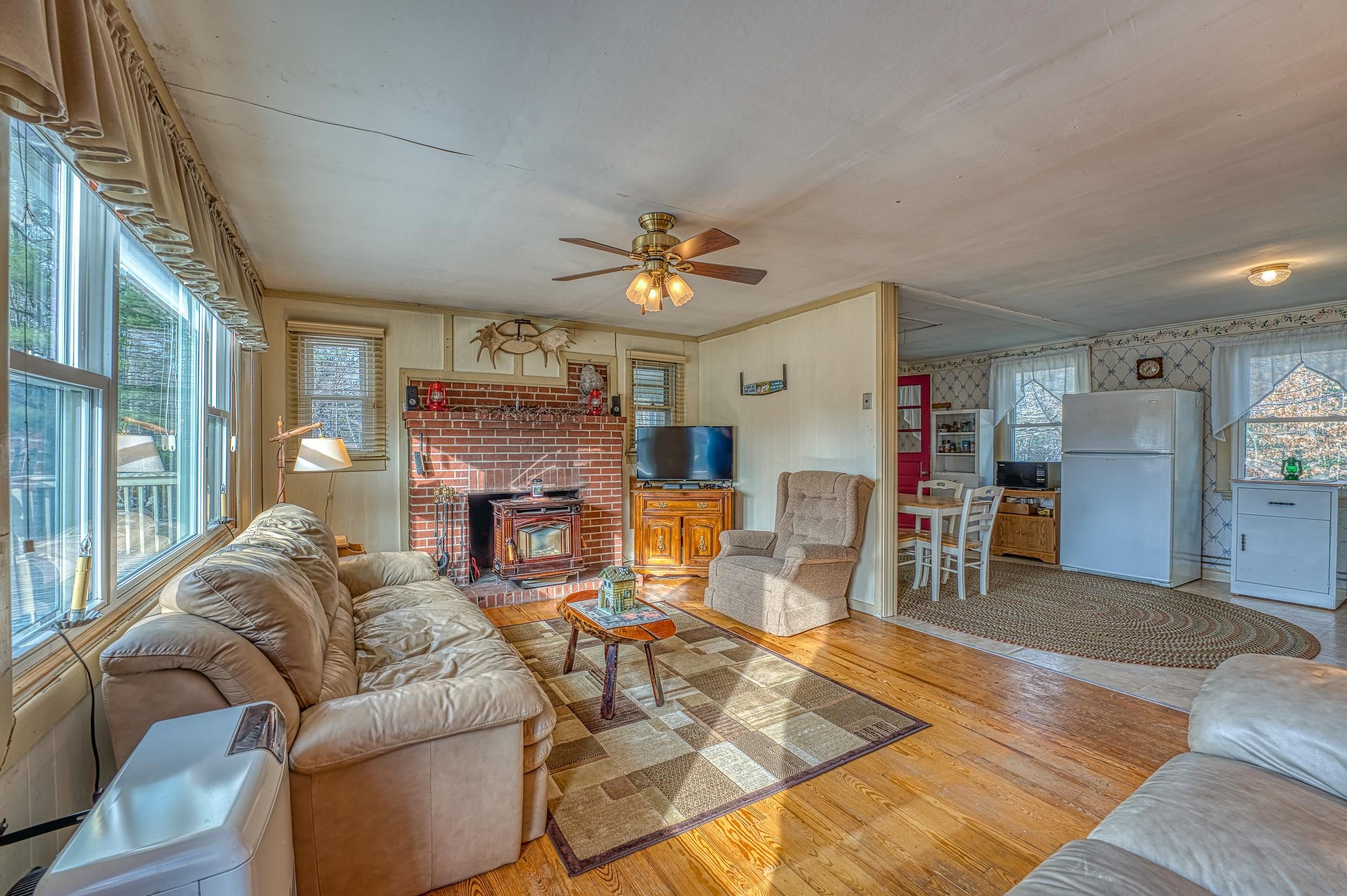 417 Shr Rd, Bridgewater NH 03222-3731 exterior