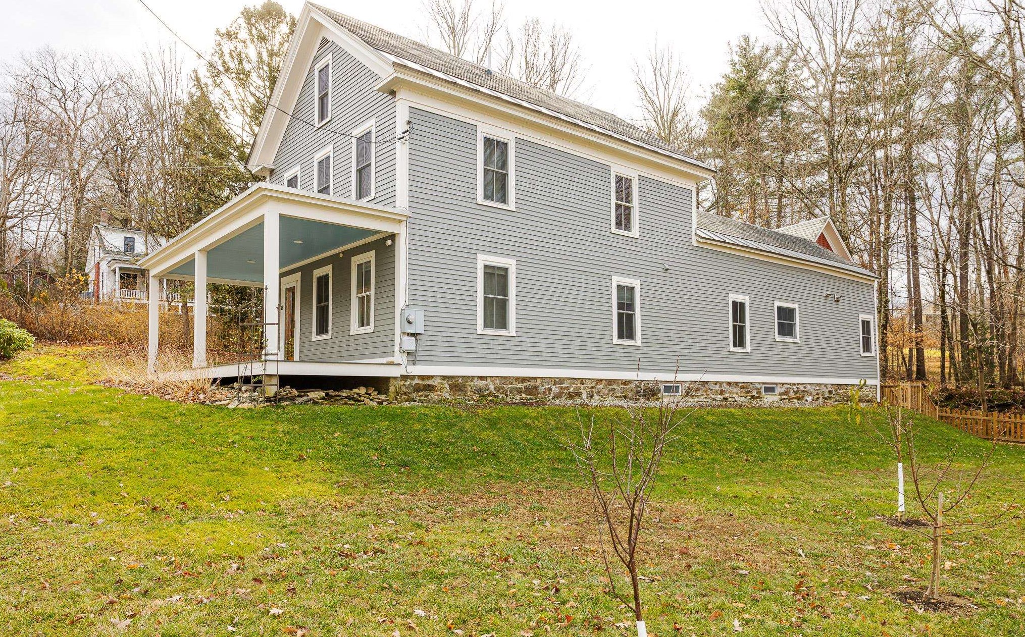 18 Prospect Hill Rd, Walpole NH  03608-4720 exterior